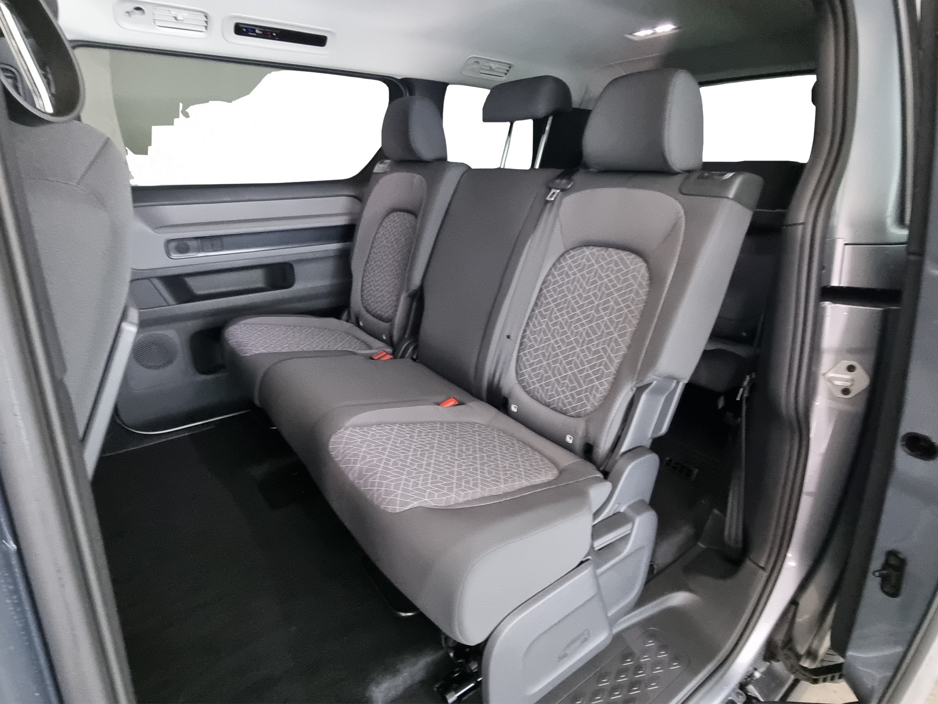 VW ID.Buzz LWB Pro (lang) 7-Sitzer-image-6