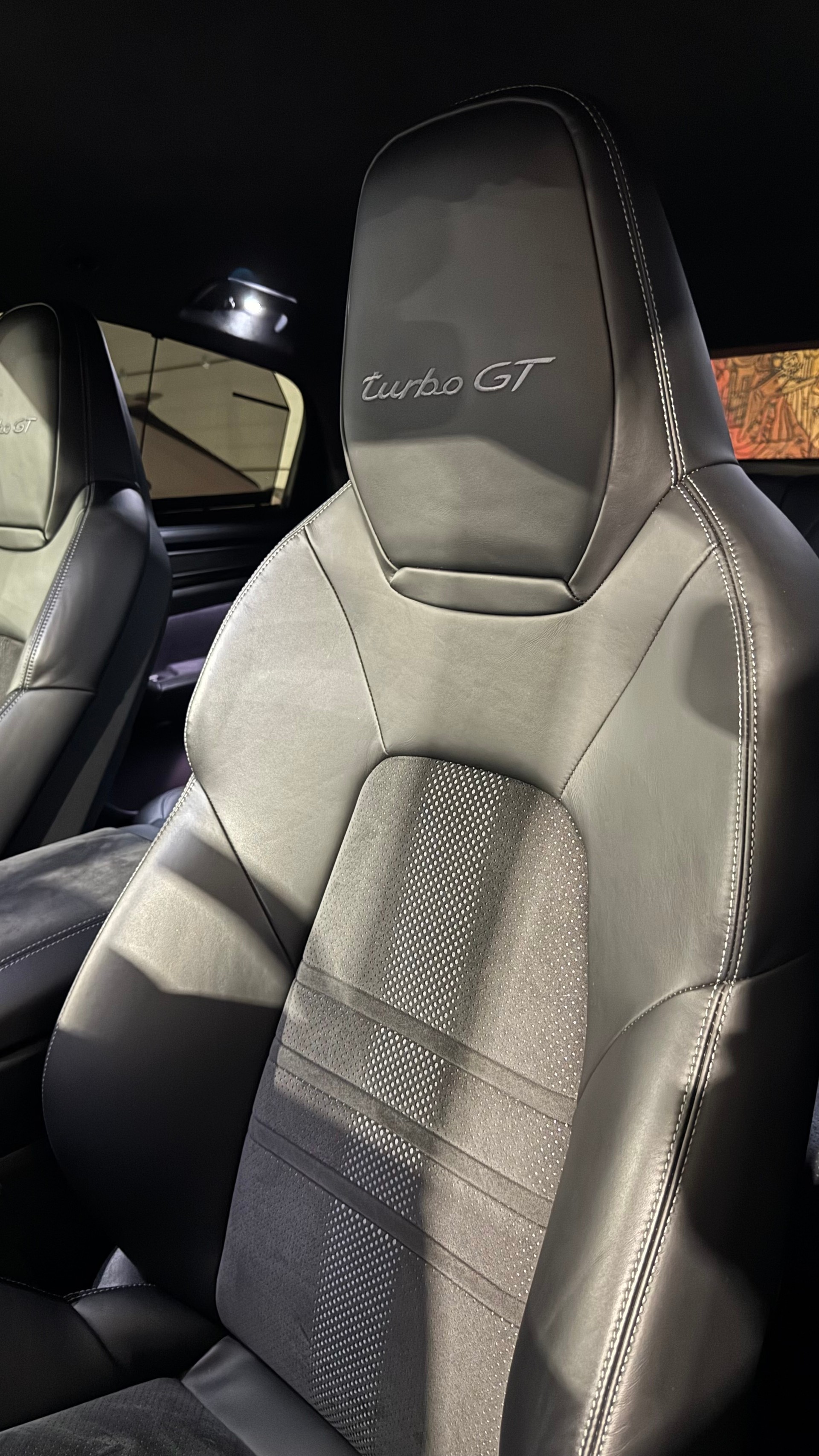 PORSCHE Cayenne Turbo GT-image-15