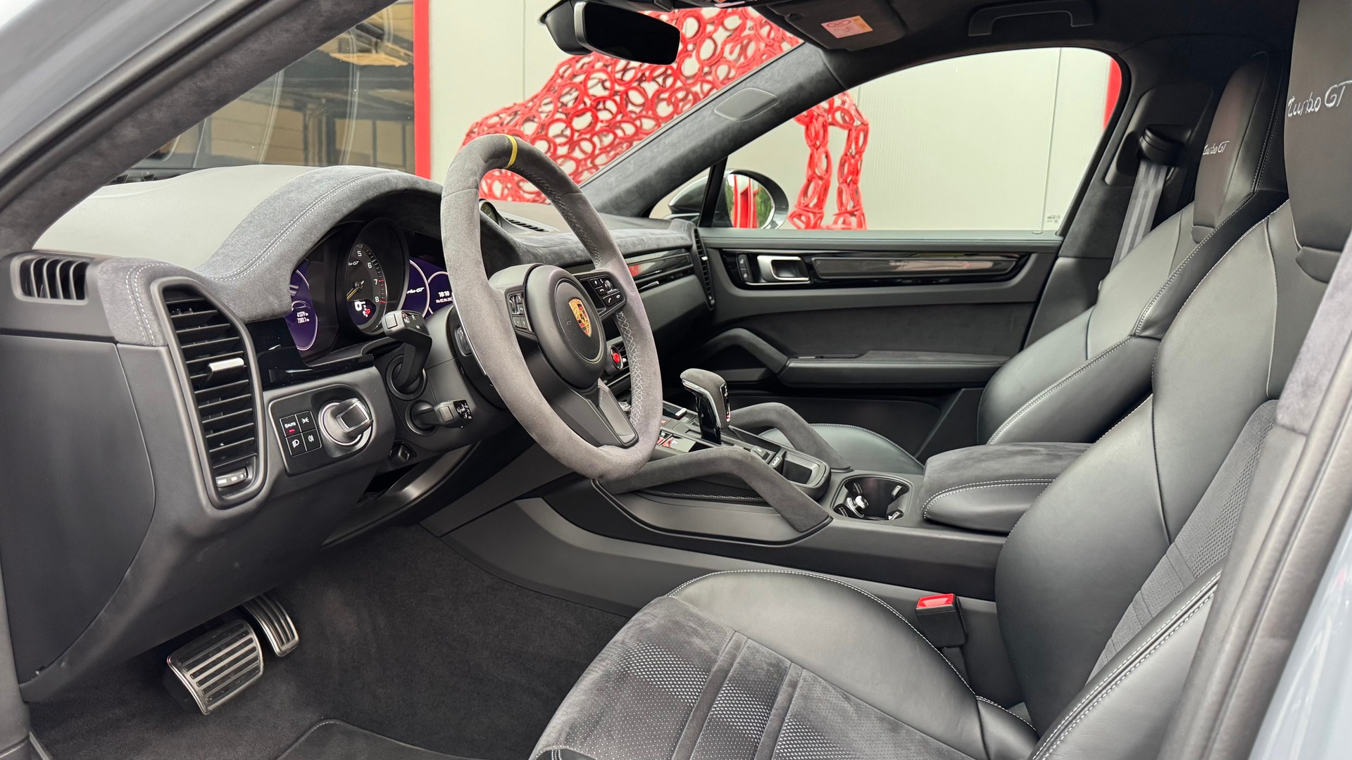 PORSCHE Cayenne Turbo GT-image-10