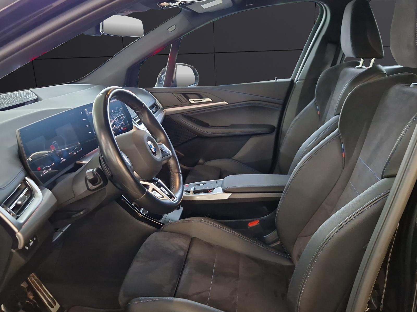 BMW 218d Active Tourer-image-10