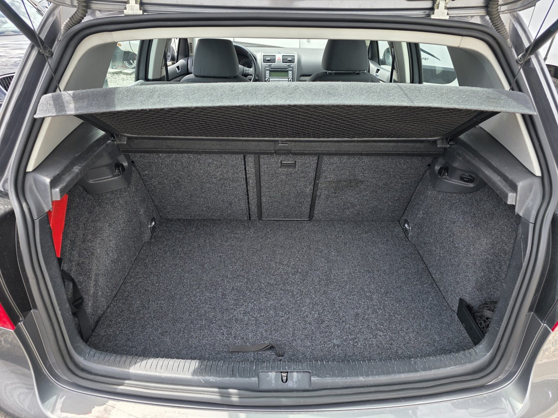VW Golf 2.0 FSI Comfortline 4Motion-image-13