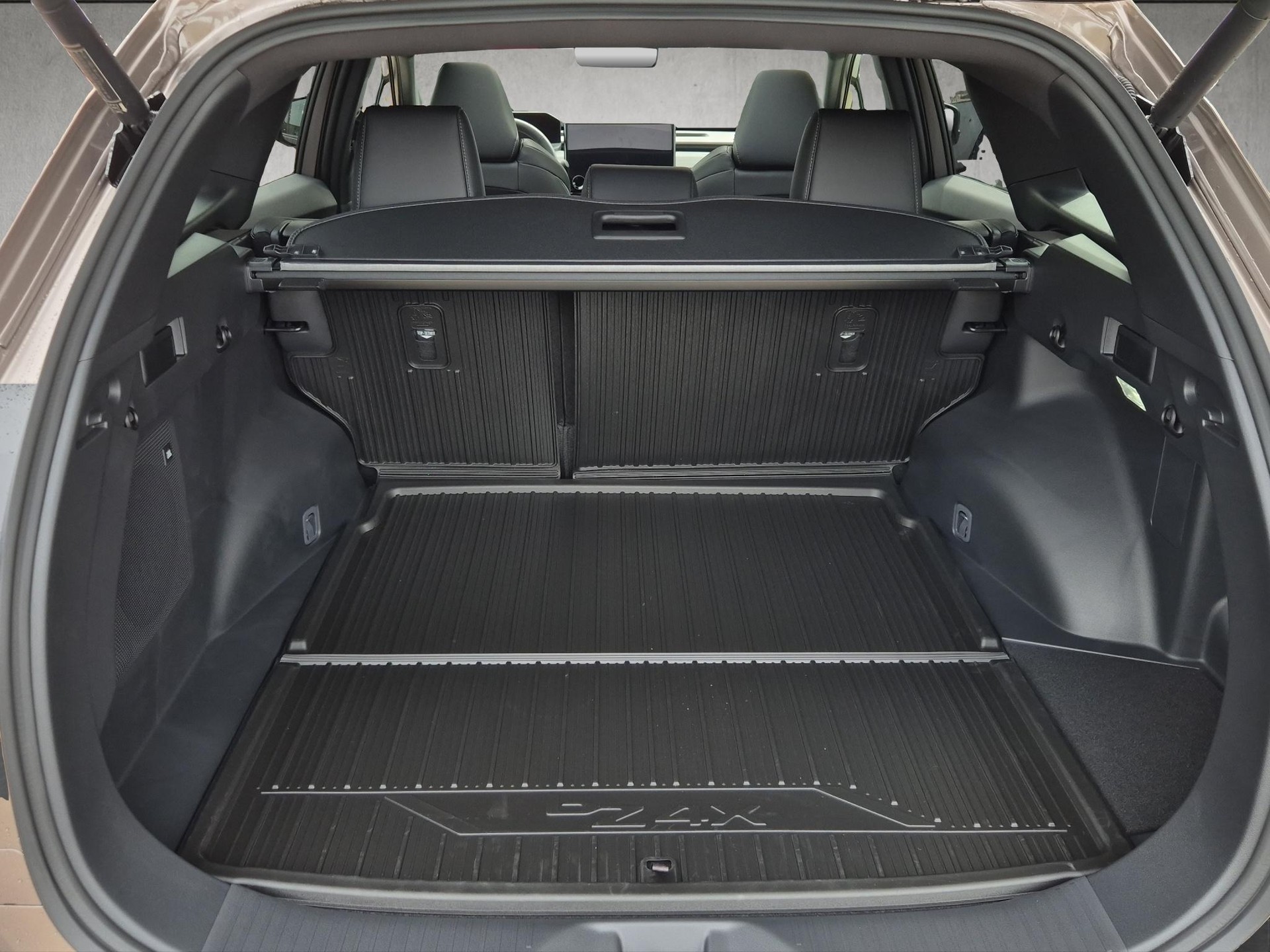 TOYOTA bZ4X Touring Premium AWD-image-12