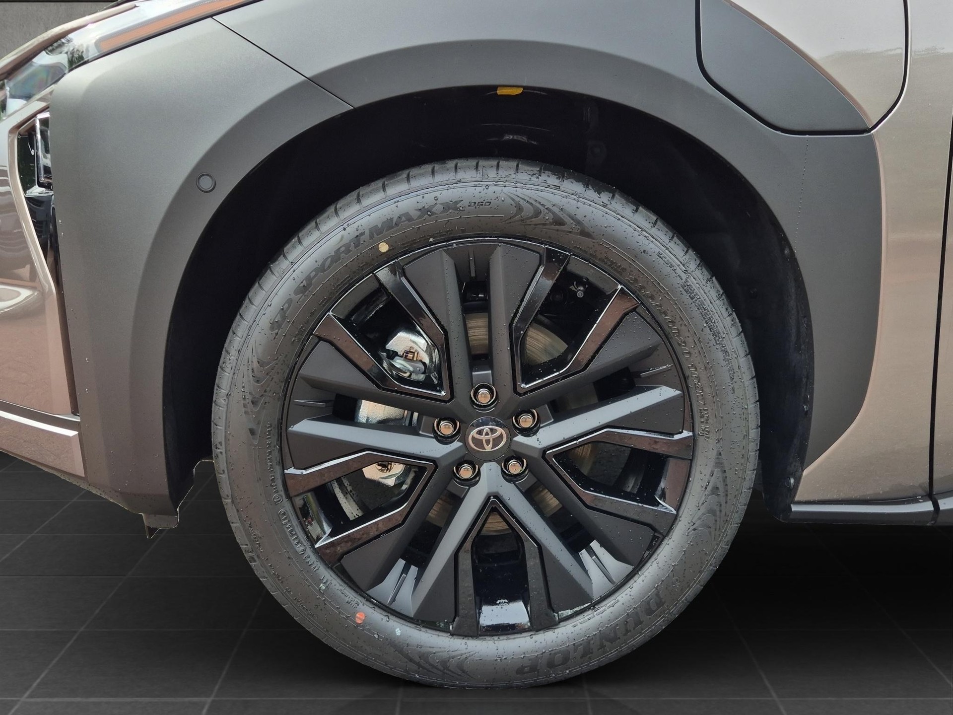 TOYOTA bZ4X Touring Premium AWD-image-14