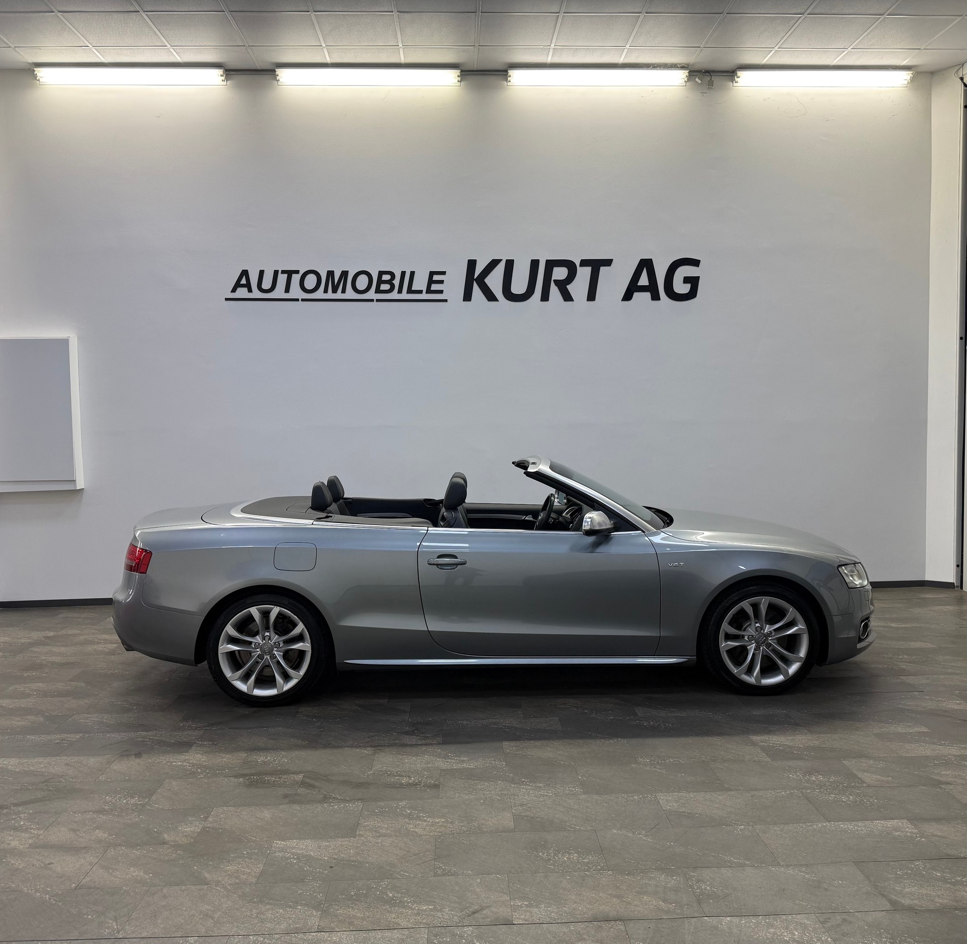 AUDI S5 Cabrio 3.0 TFSI quattro S-tronic-image-11