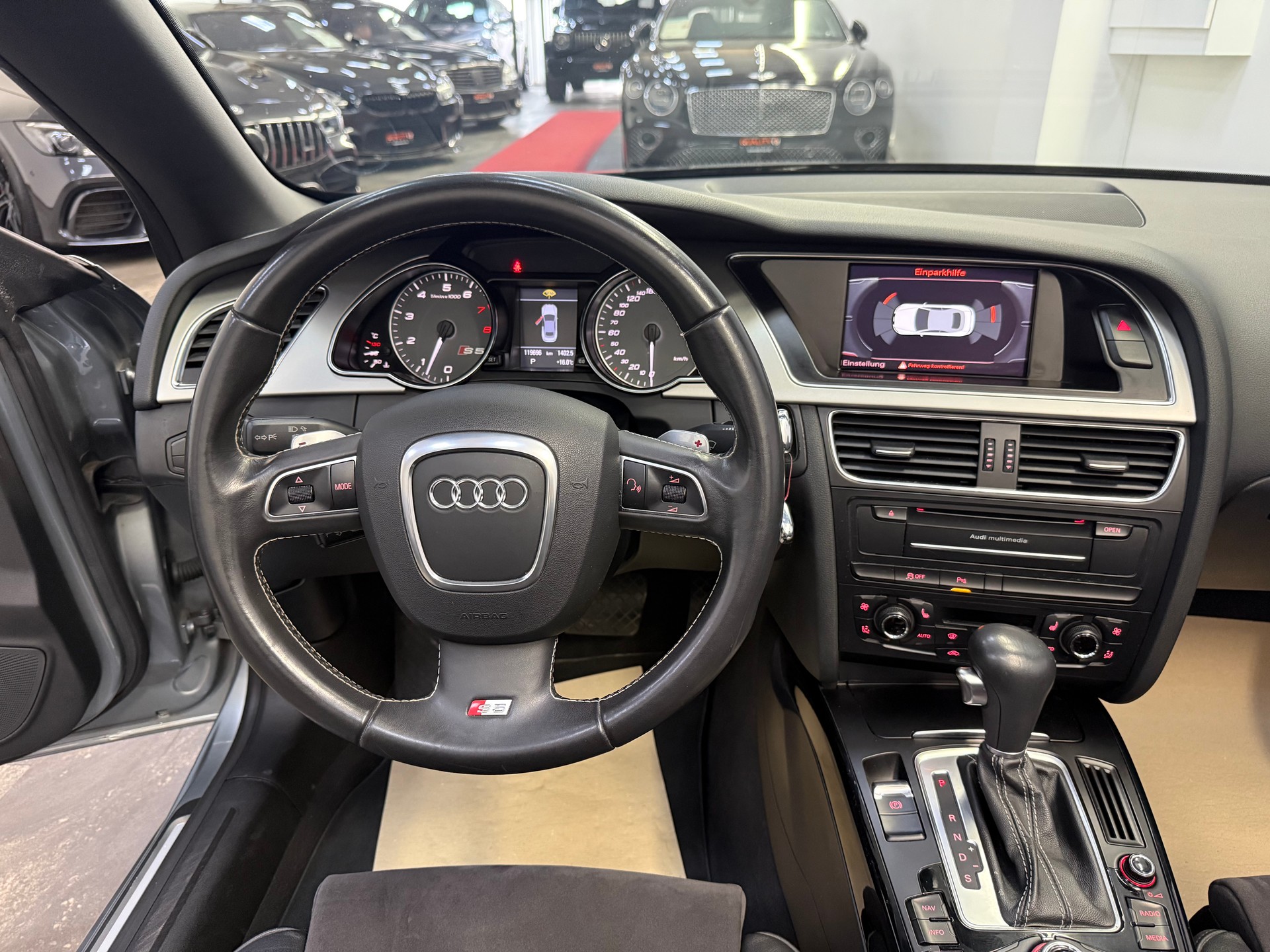 AUDI S5 Cabrio 3.0 TFSI quattro S-tronic-image-16