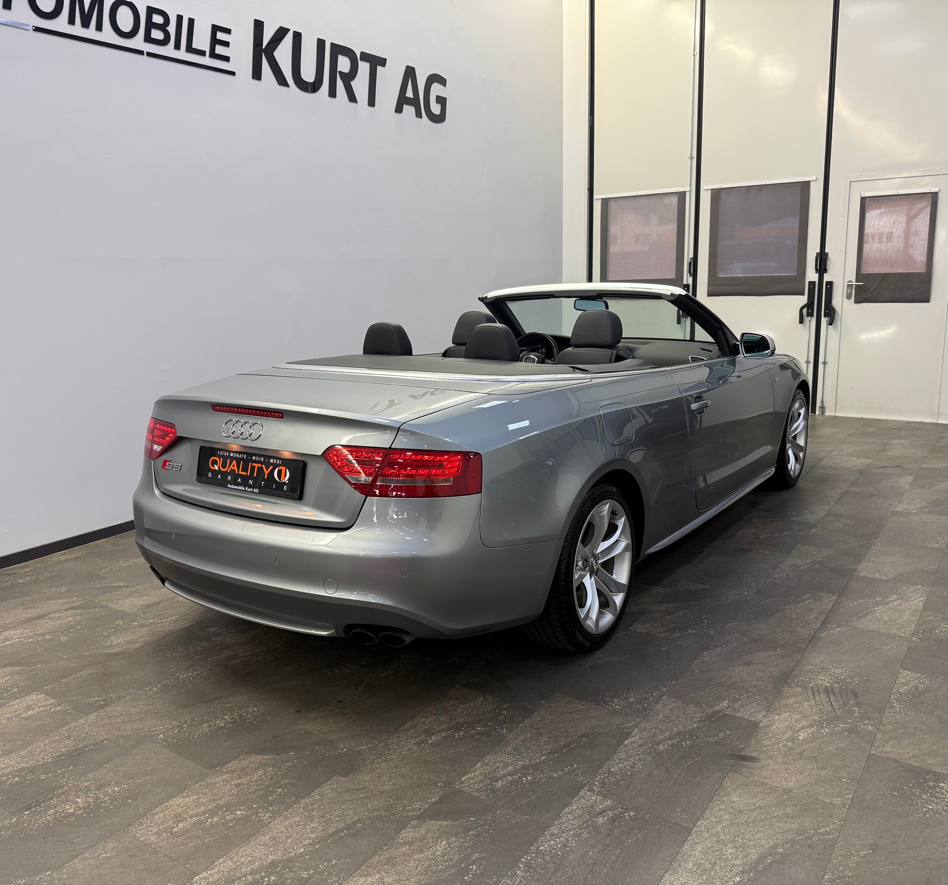 AUDI S5 Cabrio 3.0 TFSI quattro S-tronic-image-10