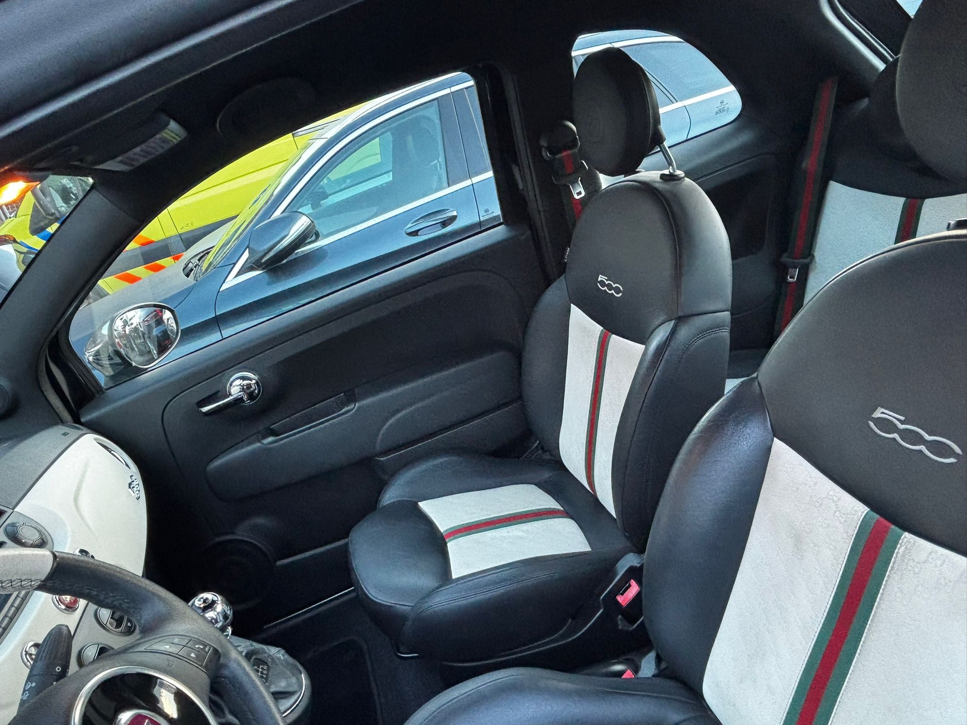 FIAT 500 1.4 16V by Gucci-image-3