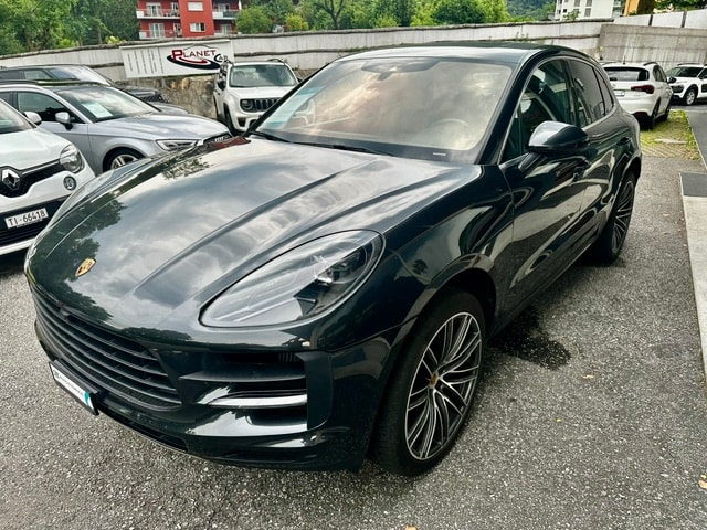 Car photo