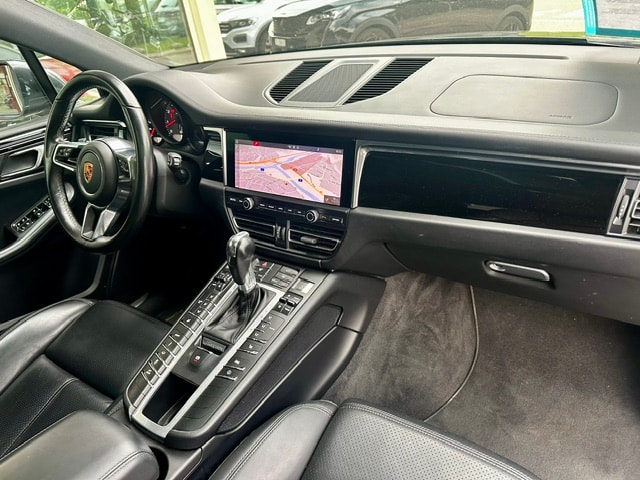 PORSCHE Macan S PDK-image-14