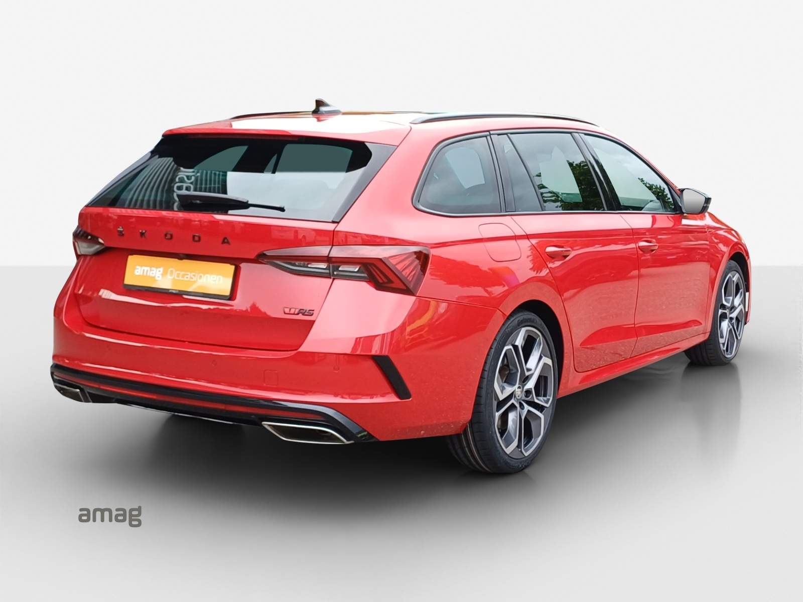 SKODA Octavia Combi 2.0 TSI DSG RS-image-4