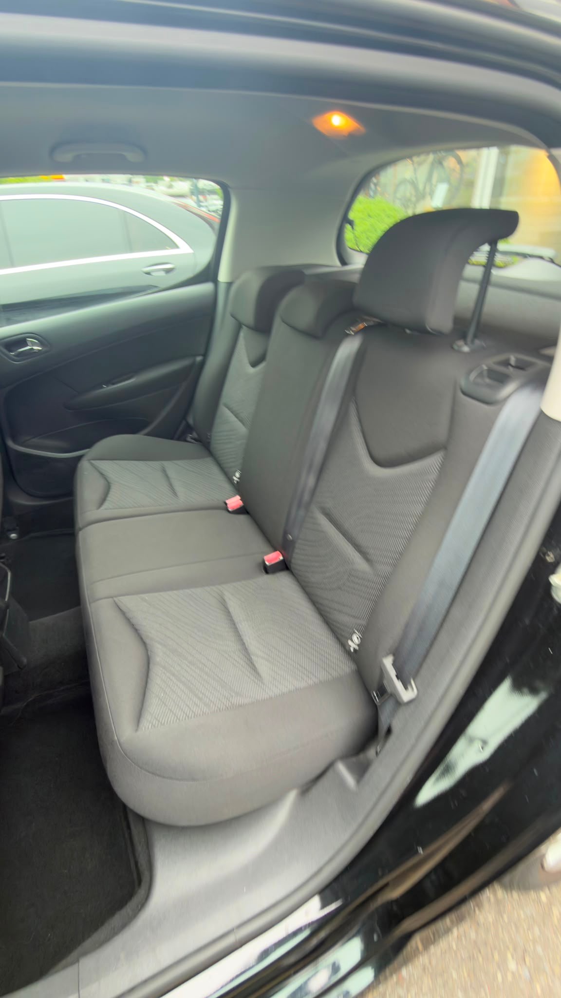 PEUGEOT 308 1.6 16V VTI Active-image-10
