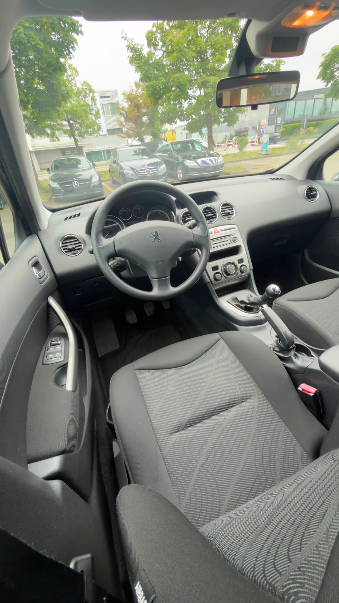 PEUGEOT 308 1.6 16V VTI Active-image-8