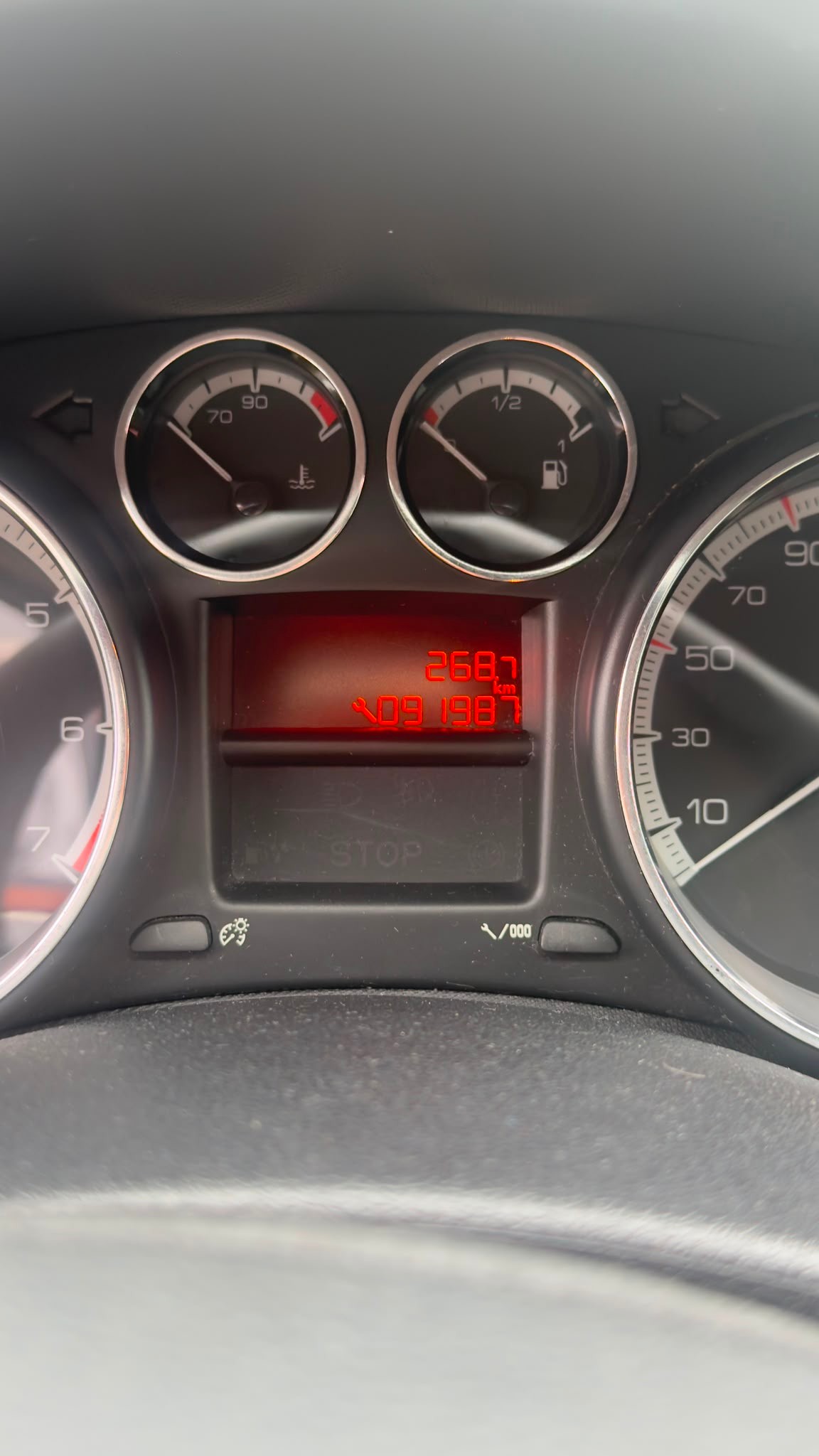 PEUGEOT 308 1.6 16V VTI Active-image-12