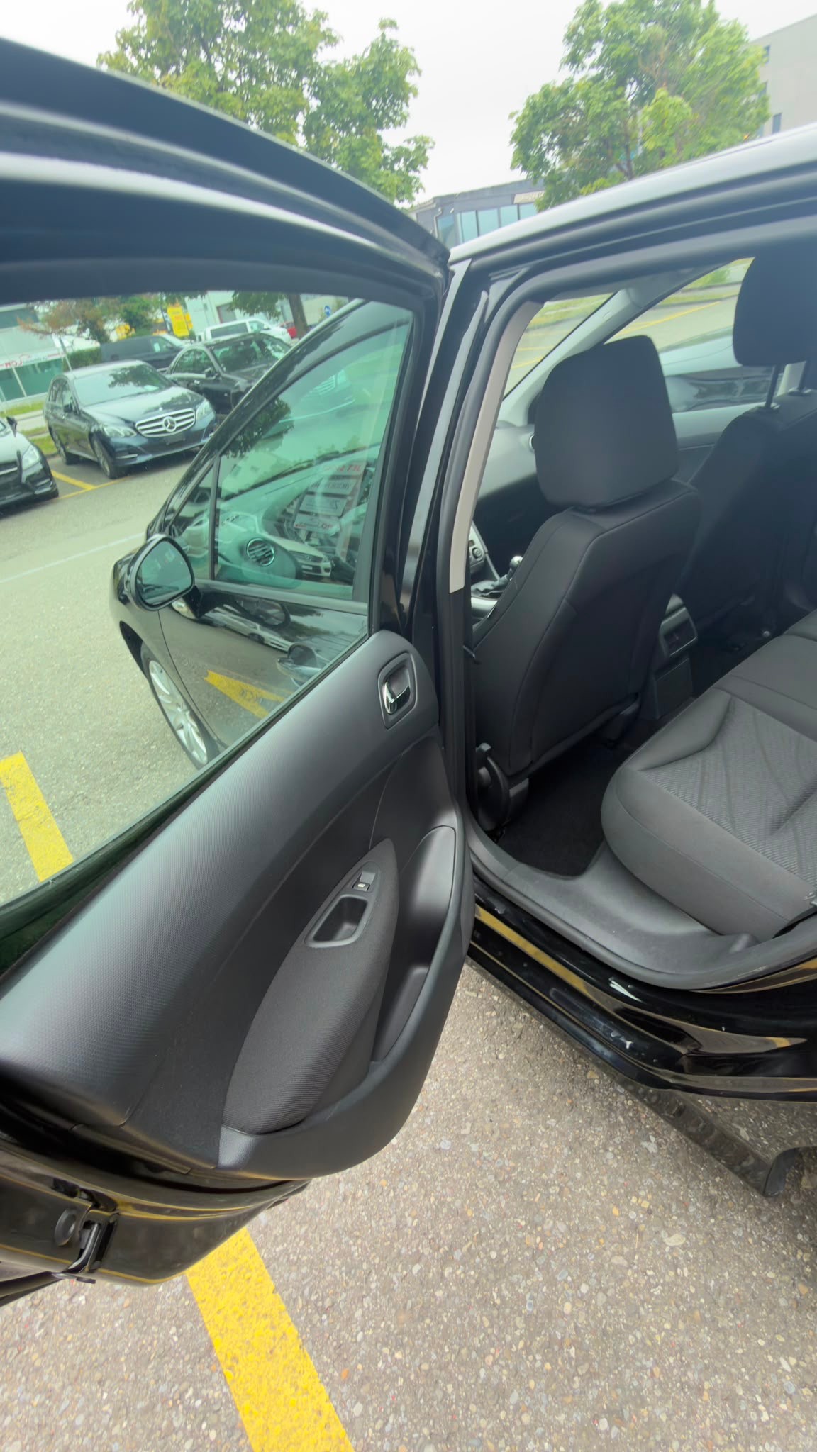 PEUGEOT 308 1.6 16V VTI Active-image-9