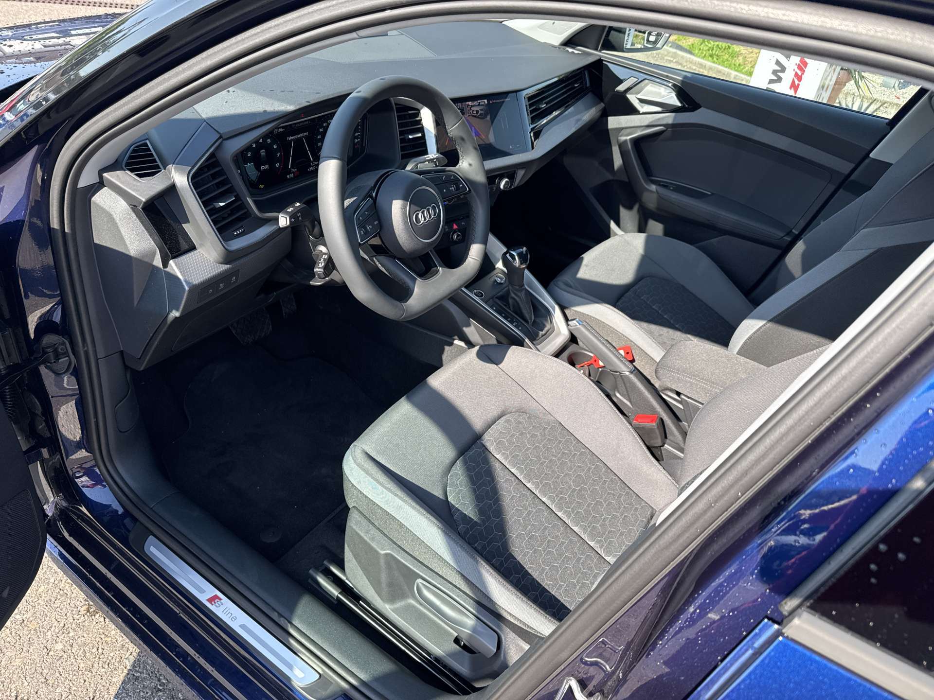 AUDI A1 Sportback 30 TFSi S-Line S-Tronic Automat-image-4