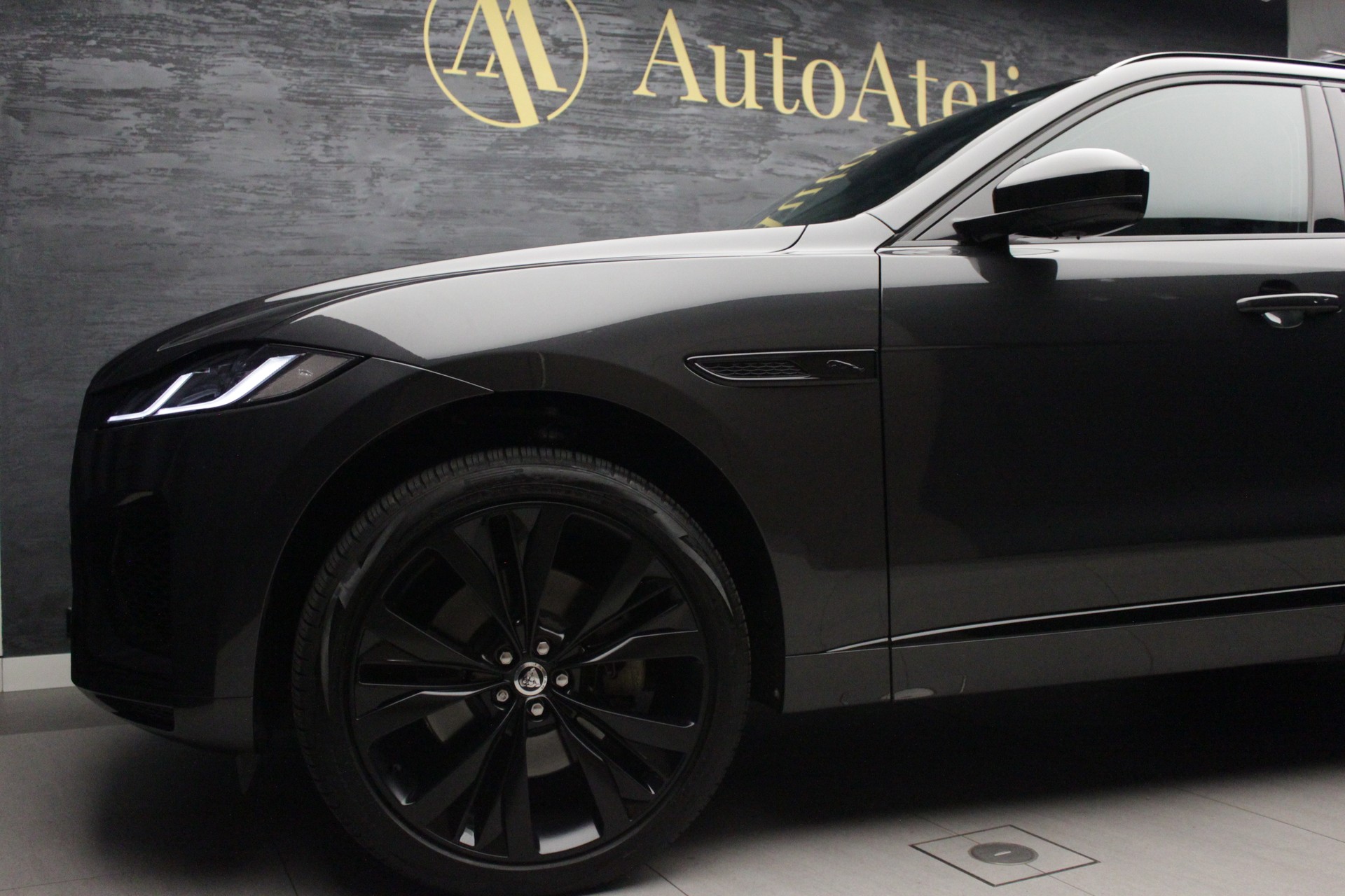 JAGUAR F-Pace 3.0 P400 Sport MHEV AWD-image-7