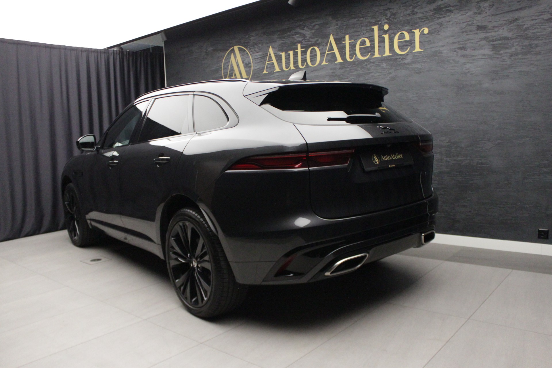 JAGUAR F-Pace 3.0 P400 Sport MHEV AWD-image-10