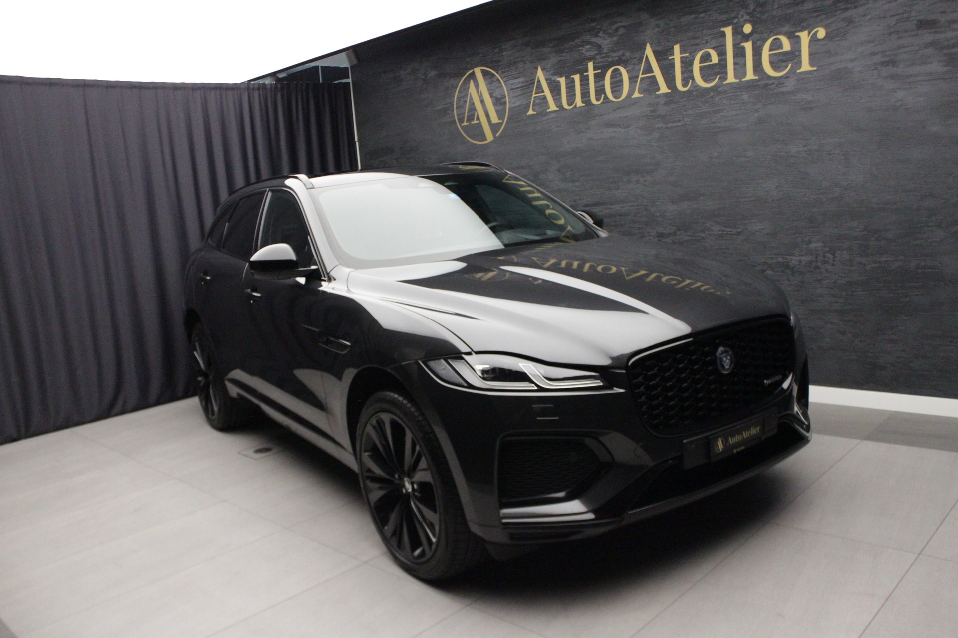 JAGUAR F-Pace 3.0 P400 Sport MHEV AWD-image-1
