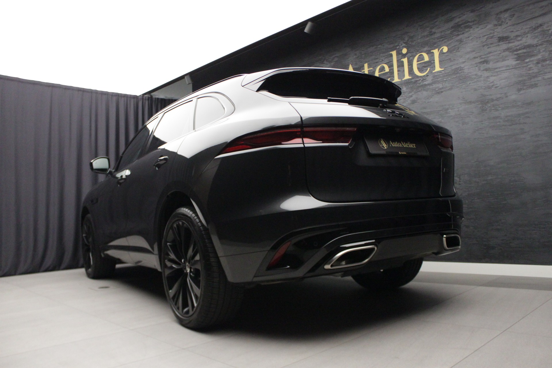 JAGUAR F-Pace 3.0 P400 Sport MHEV AWD-image-9