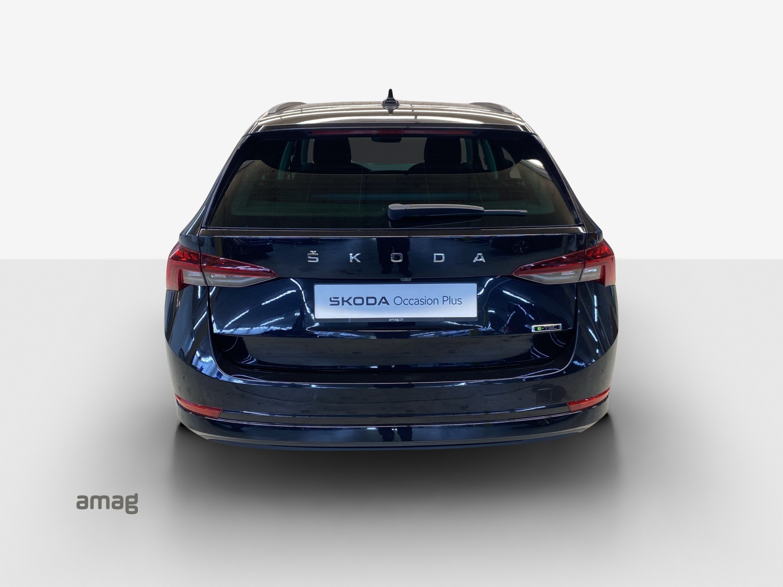SKODA Octavia Combi 1.5 TSI mHEV DSG Style-image-3