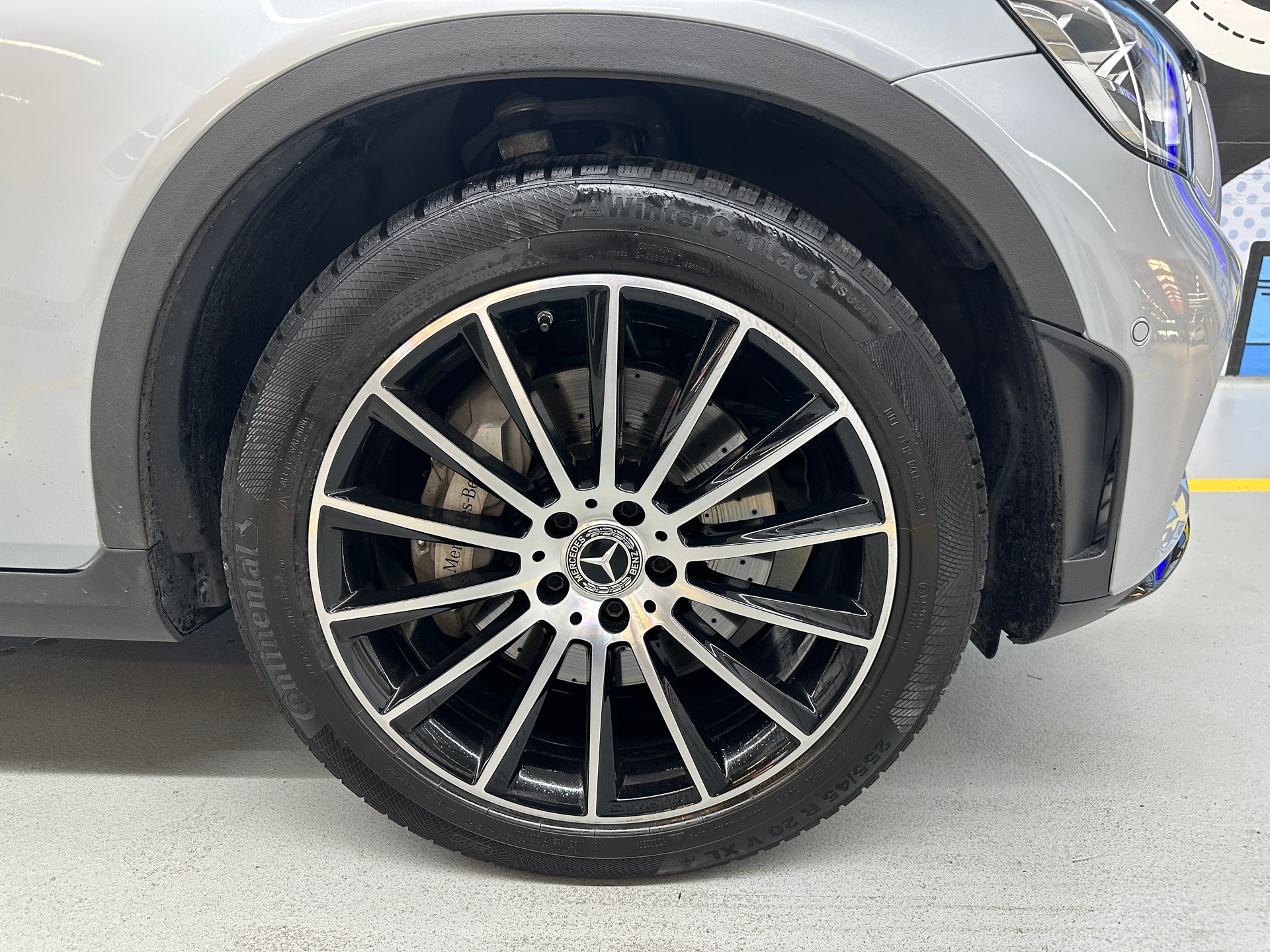 MERCEDES-BENZ GLC 220 d AMG Line 4Matic 9G-Tronic-image-6