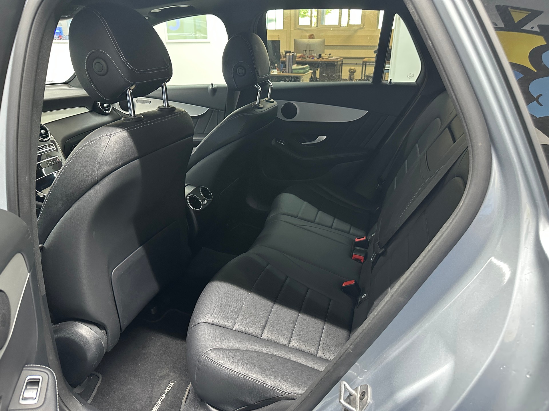 MERCEDES-BENZ GLC 220 d AMG Line 4Matic 9G-Tronic-image-8