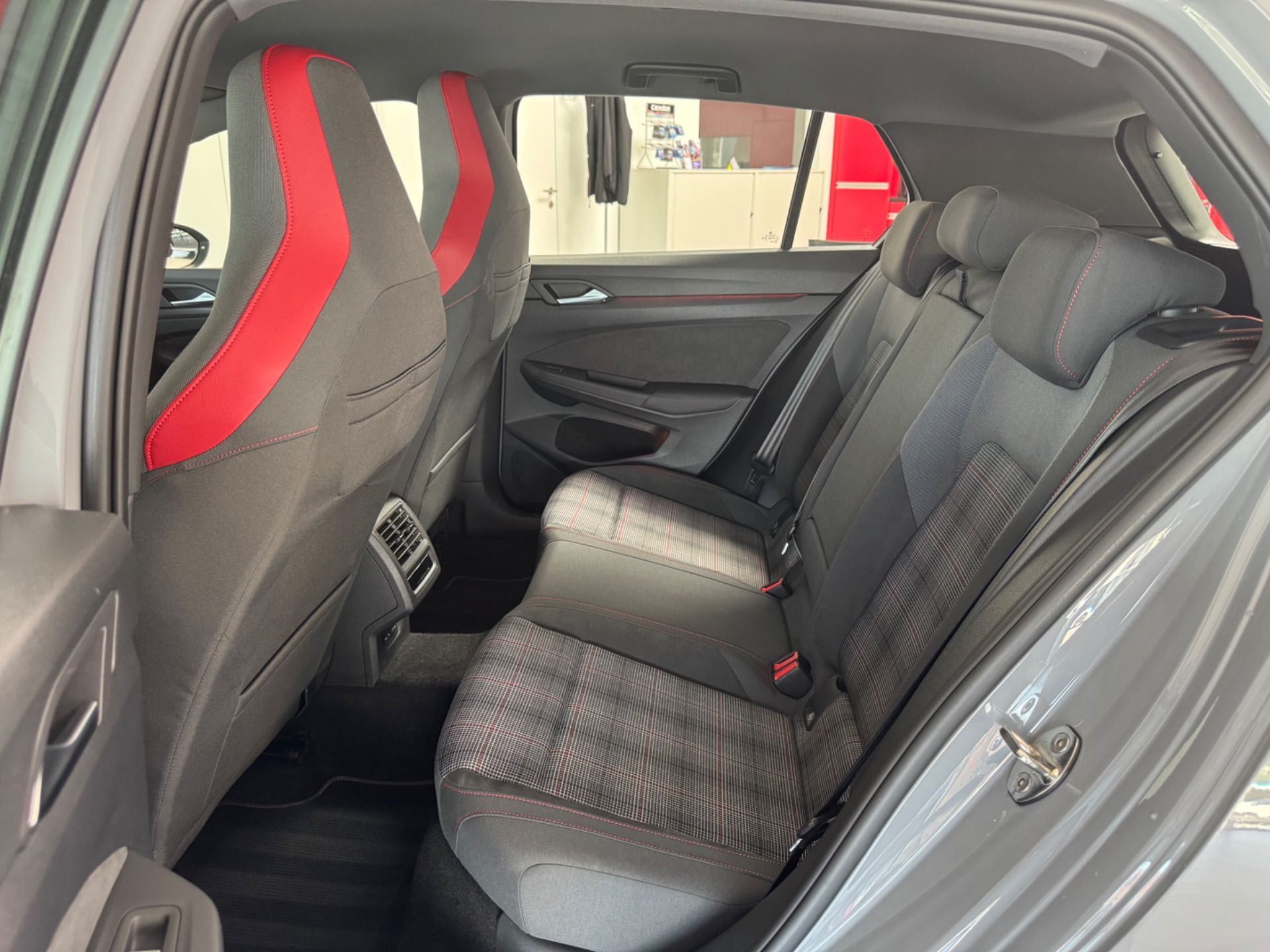 VW Golf 2.0 TSI GTI DSG-image-20