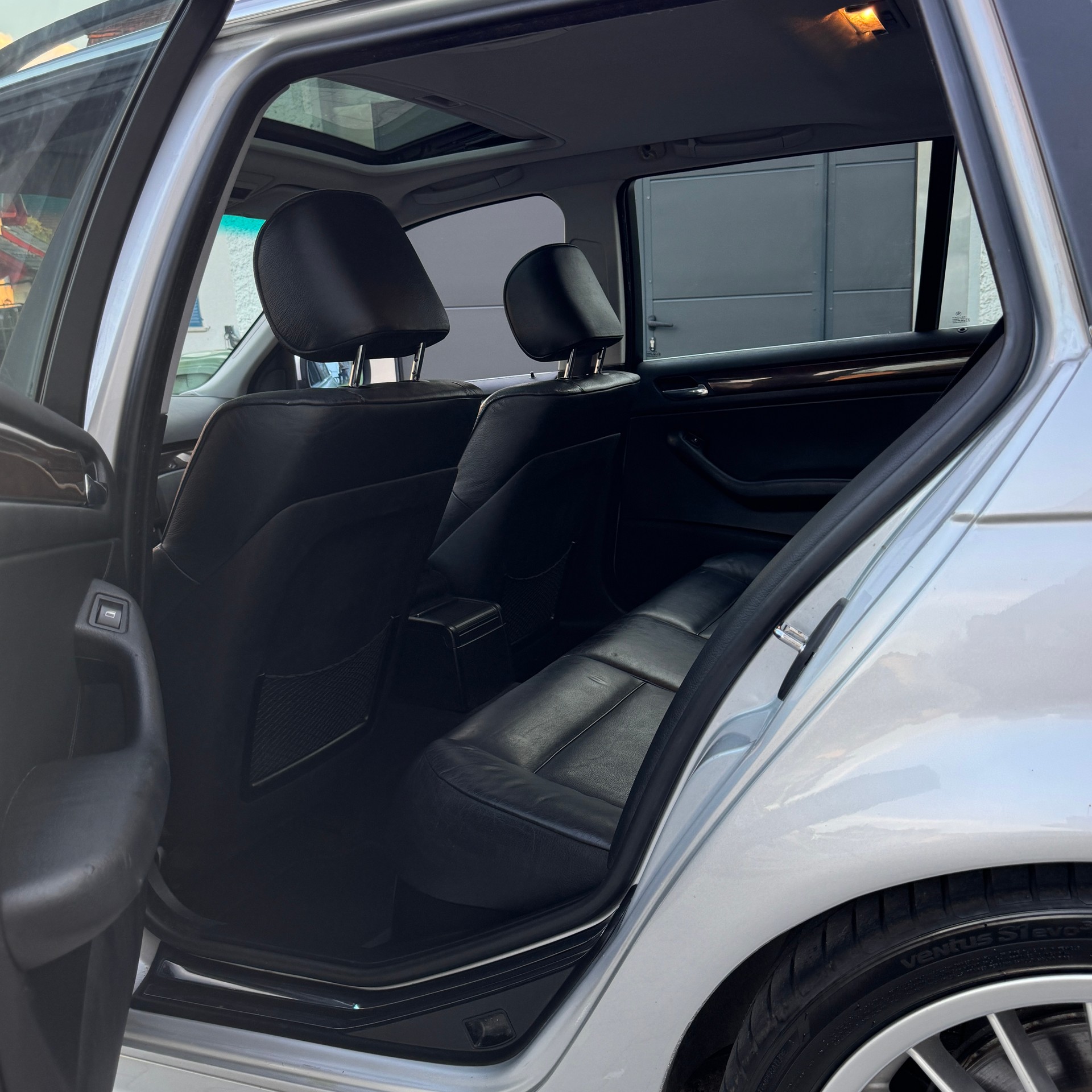 BMW-ALPINA 3.3 4x4-image-3