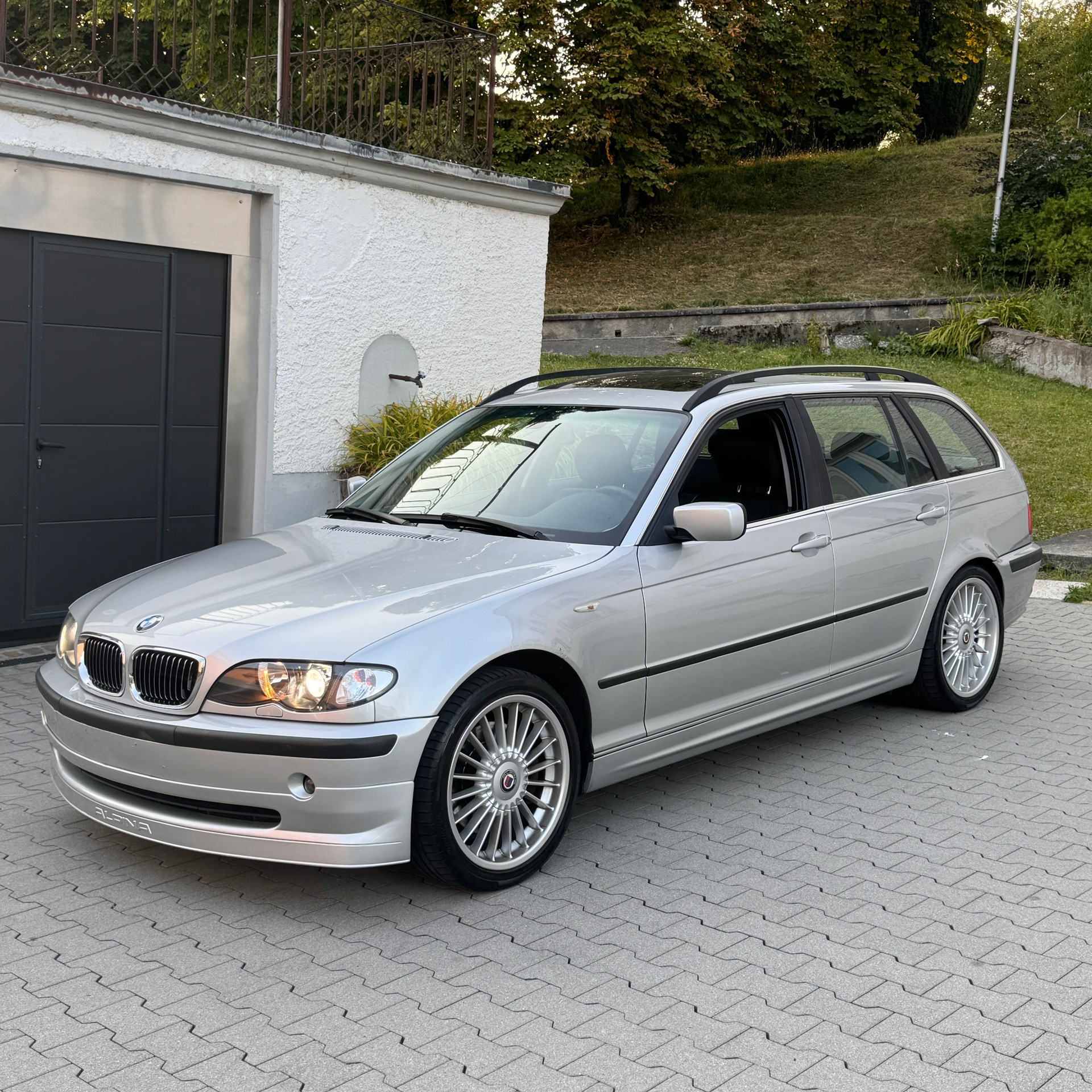 BMW-ALPINA 3.3 4x4-image-0