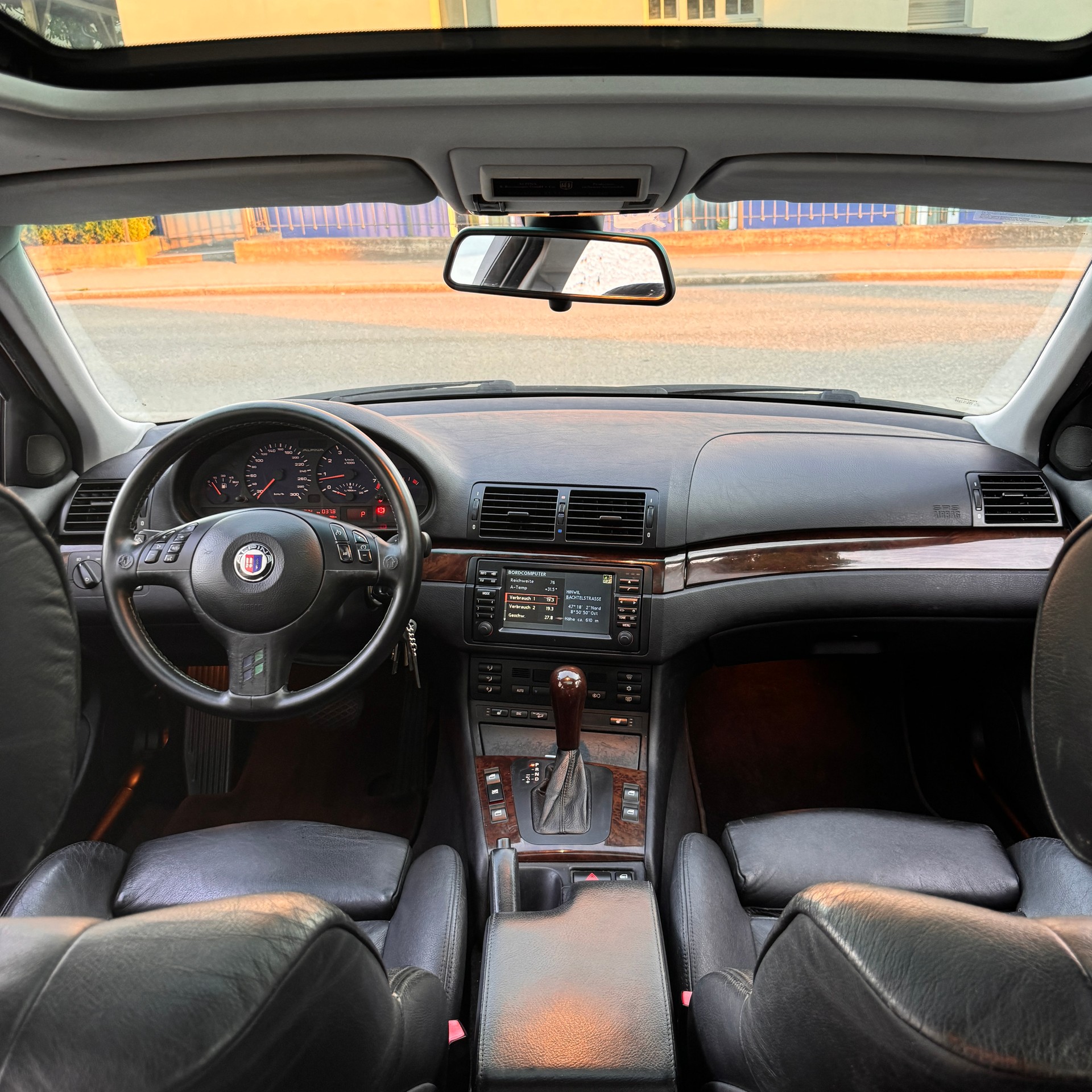 BMW-ALPINA 3.3 4x4-image-2