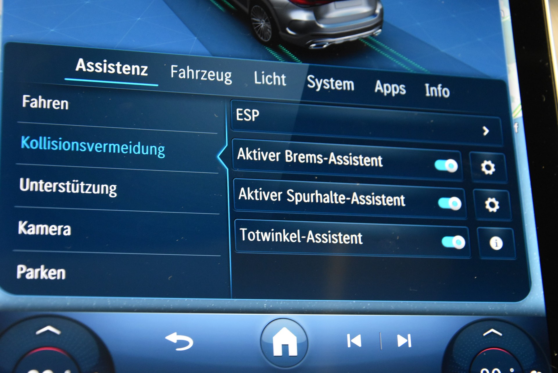 MERCEDES-BENZ GLC 300 4Matic AMG Line 9G-Tronic-image-11