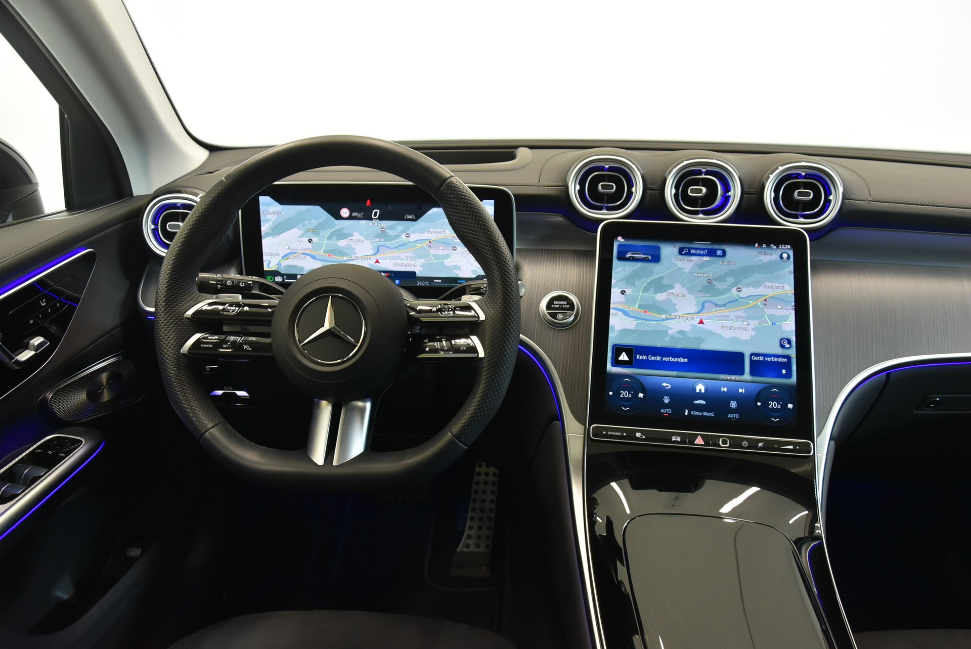 MERCEDES-BENZ GLC 300 4Matic AMG Line 9G-Tronic-image-5