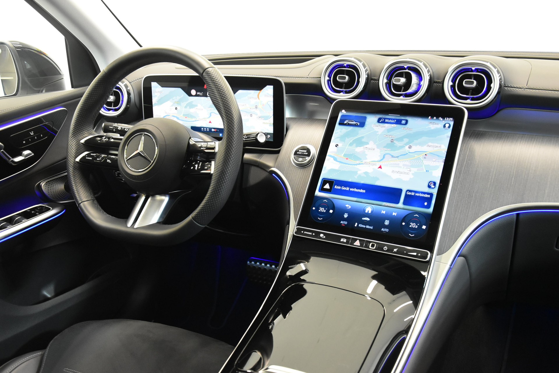 MERCEDES-BENZ GLC 300 4Matic AMG Line 9G-Tronic-image-4