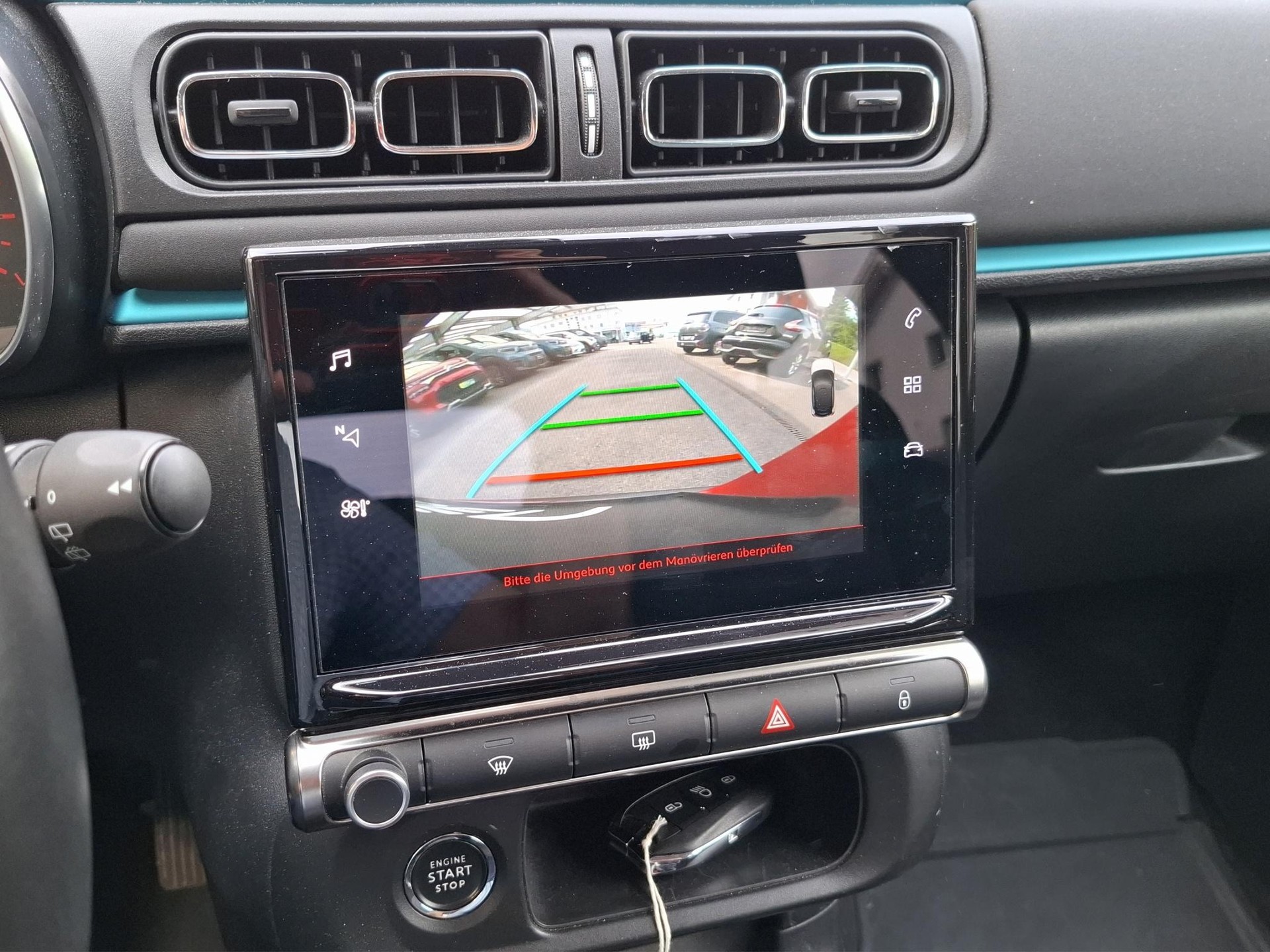 CITROEN C3 1.2 PureTech Shine-image-7