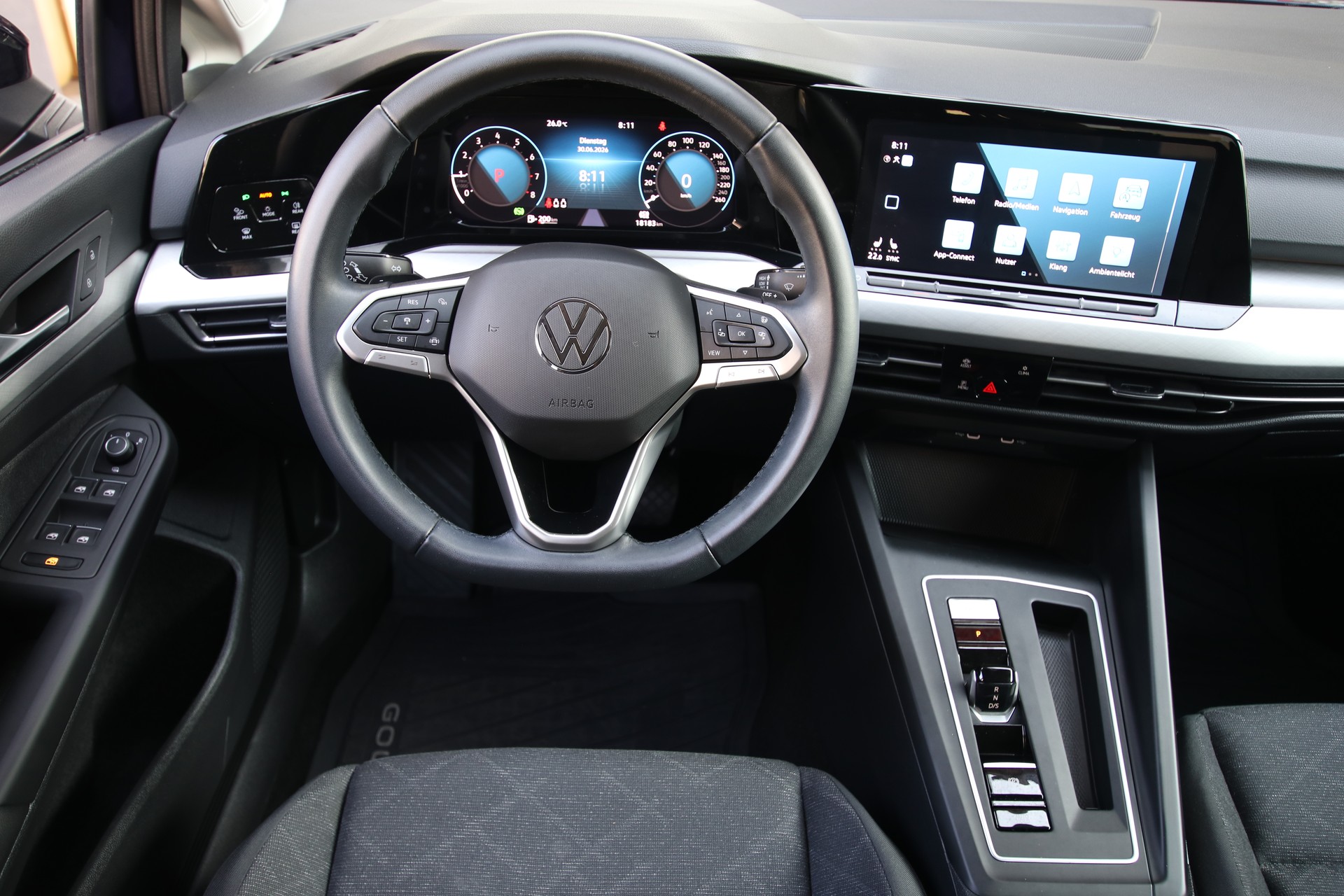 VW Golf 1.5 e TSI ACT Life DSG-image-10