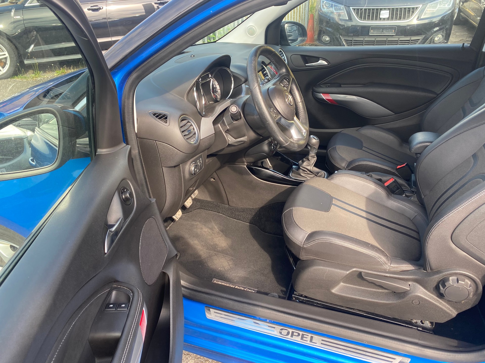 OPEL Adam 1.4 Turbo ROCKS S-image-6