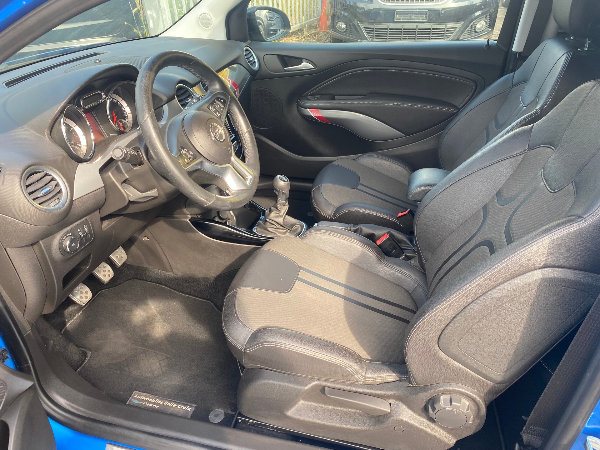 OPEL Adam 1.4 Turbo ROCKS S-image-9