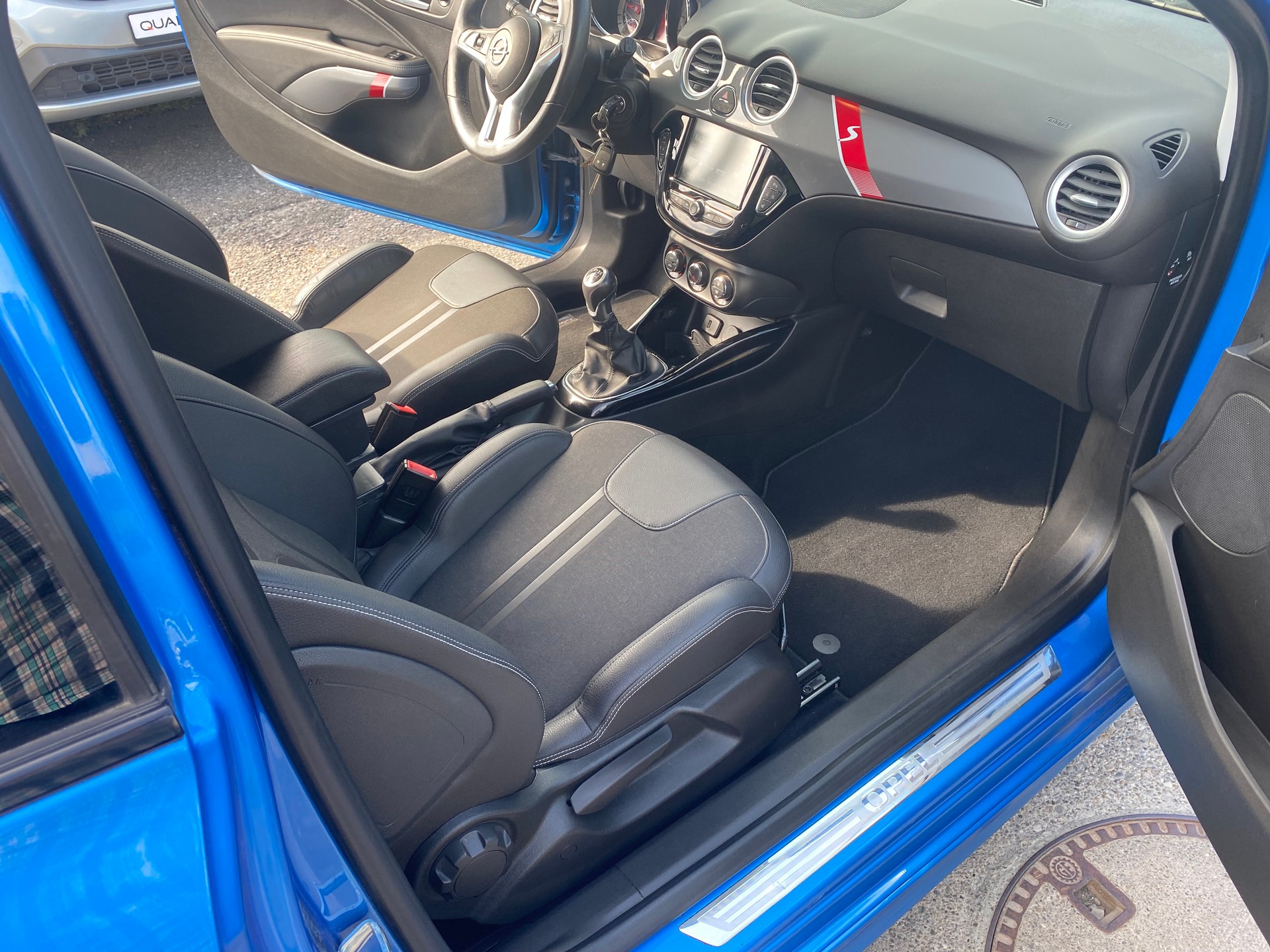 OPEL Adam 1.4 Turbo ROCKS S-image-13