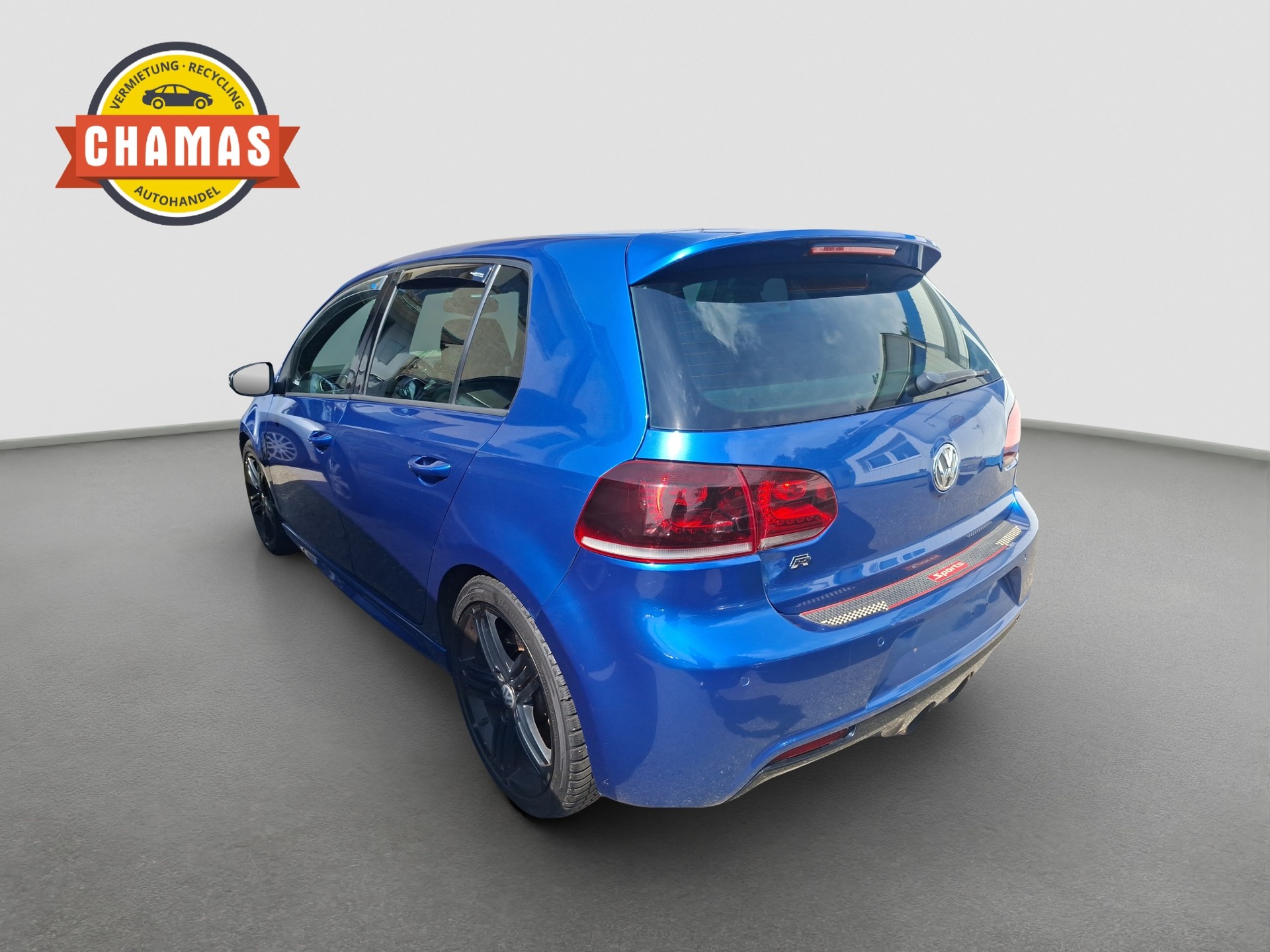 VW Golf 2.0 TSI R Team 4Motion-image-4