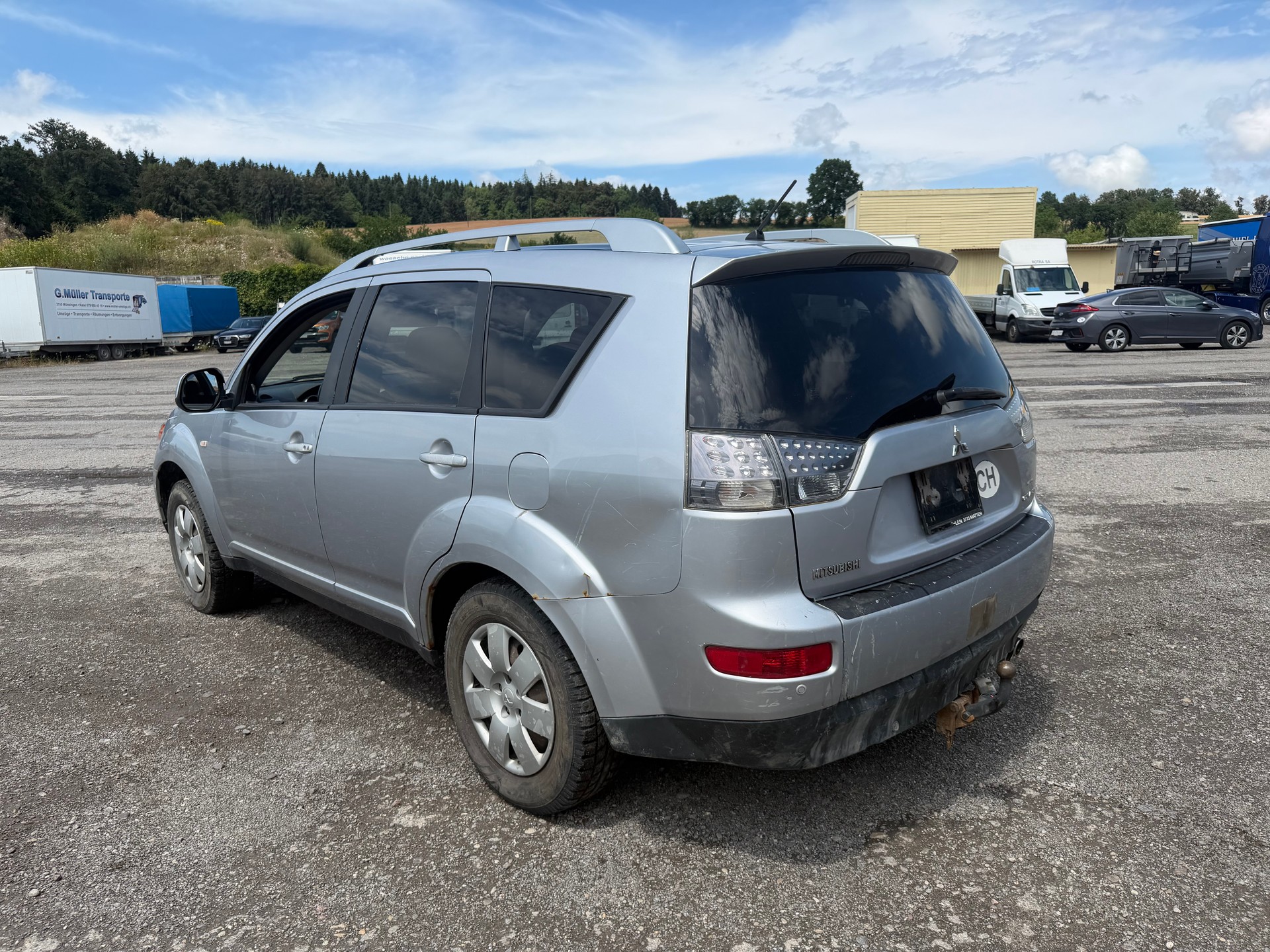 MITSUBISHI Outlander 2.2 DID Intense 4WD-image-3