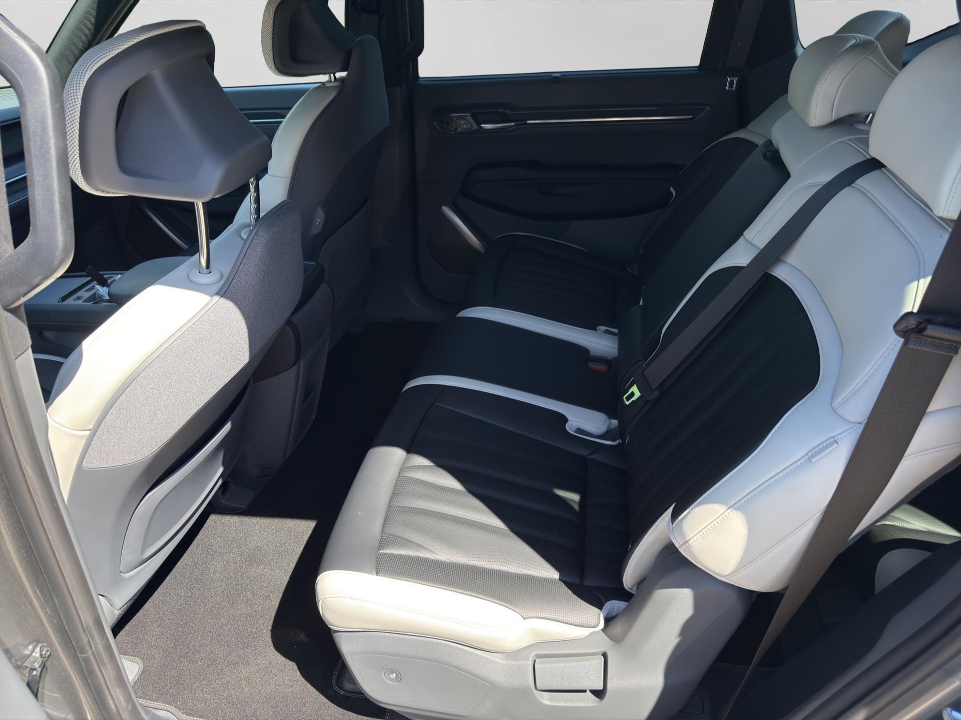 KIA EV9 99.8 kWh GT-Line 4x4-image-5