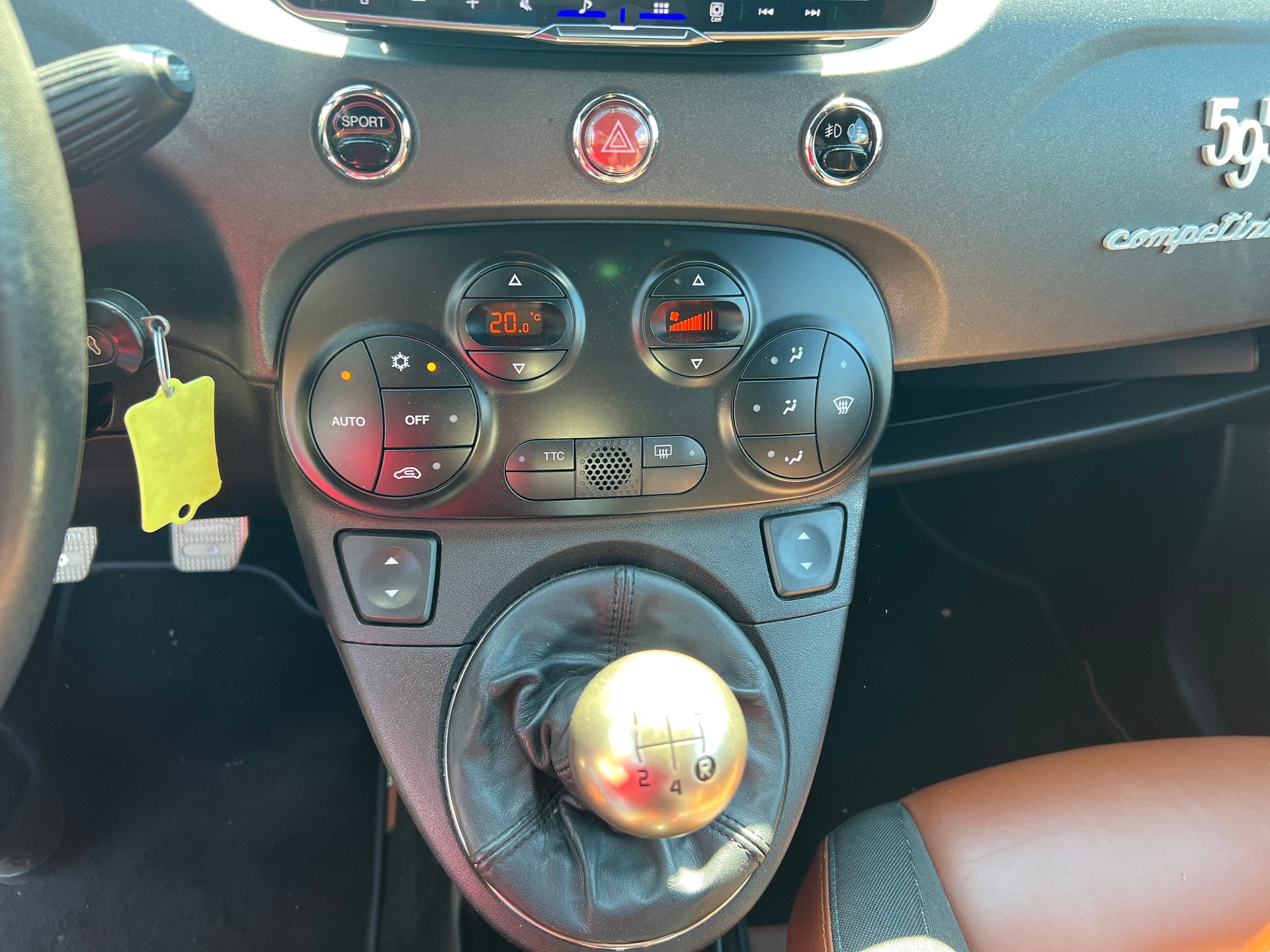FIAT 595 1.4 16V Turbo Abarth Competizione-image-25