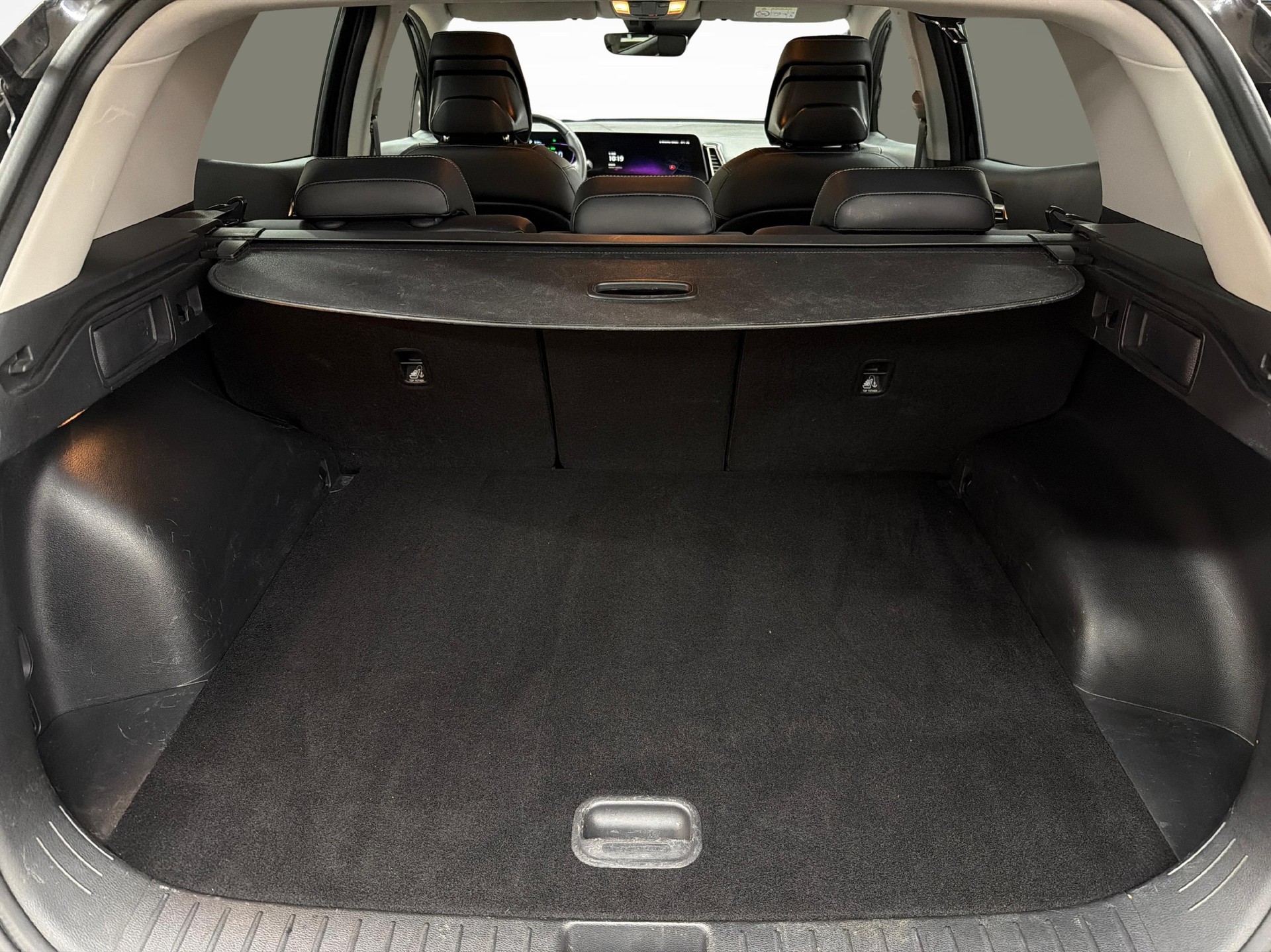 KIA Sportage 1.6 T-GDi Hybrid Power Edition-image-11