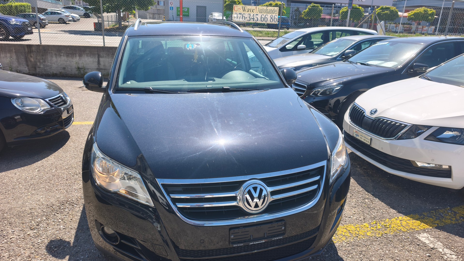 VW Tiguan 2.0 TSI Sport&Style-image-2