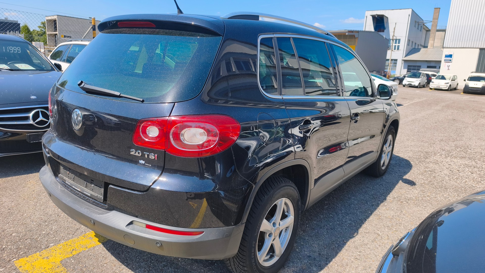 VW Tiguan 2.0 TSI Sport&Style-image-3