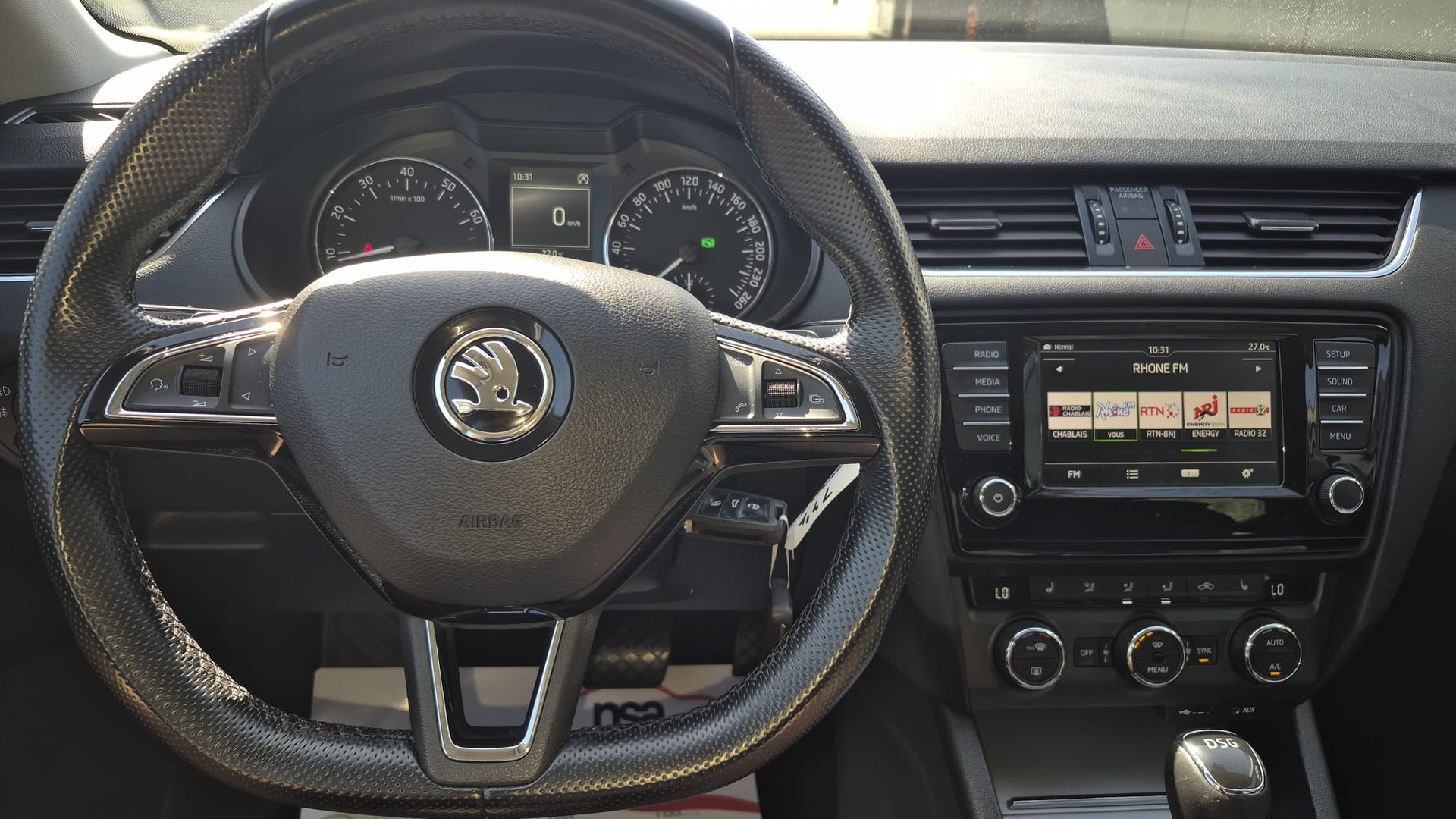 SKODA Octavia 1.4 TSI Ambition DSG-image-7
