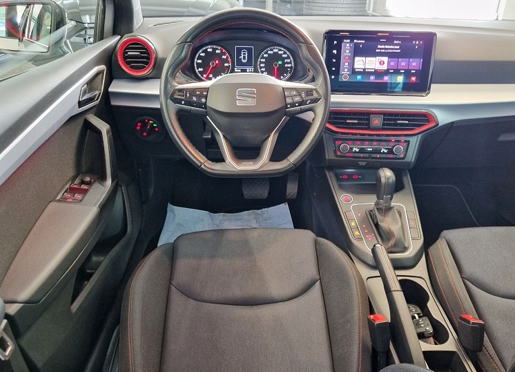SEAT Ibiza 1.0 TSI HOLA FR DSG-image-6