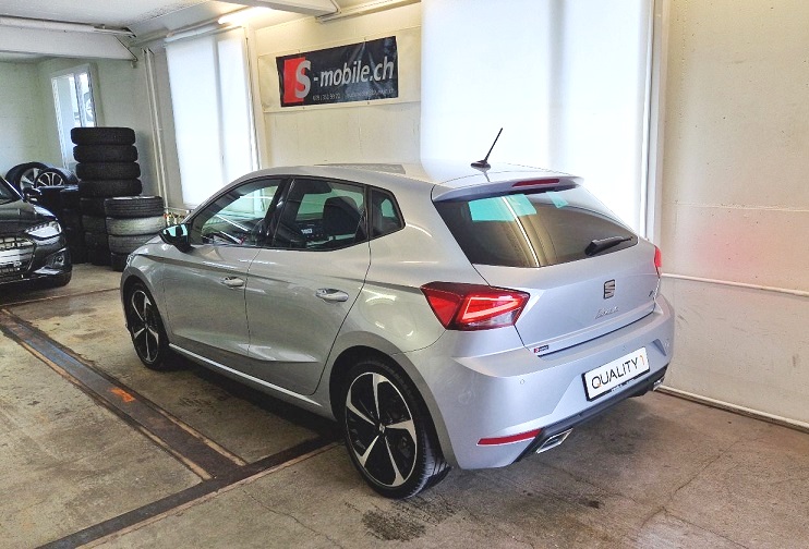 SEAT Ibiza 1.0 TSI HOLA FR DSG-image-2