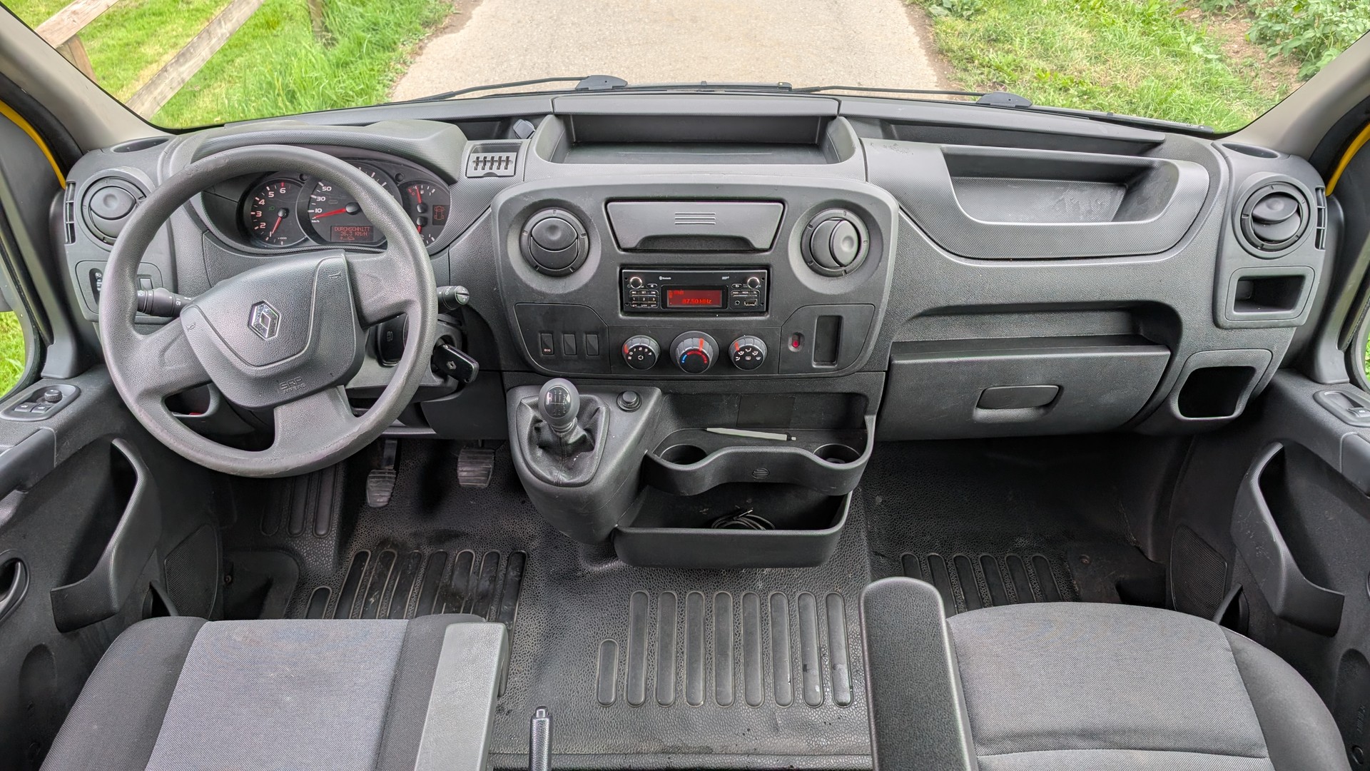 RENAULT Master T35 2.3dCi 130 L3H3-image-6