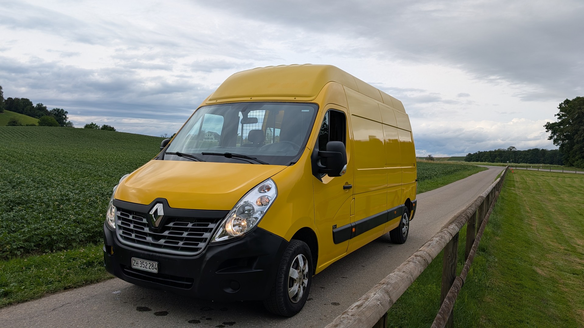 RENAULT Master T35 2.3dCi 130 L3H3-image-2